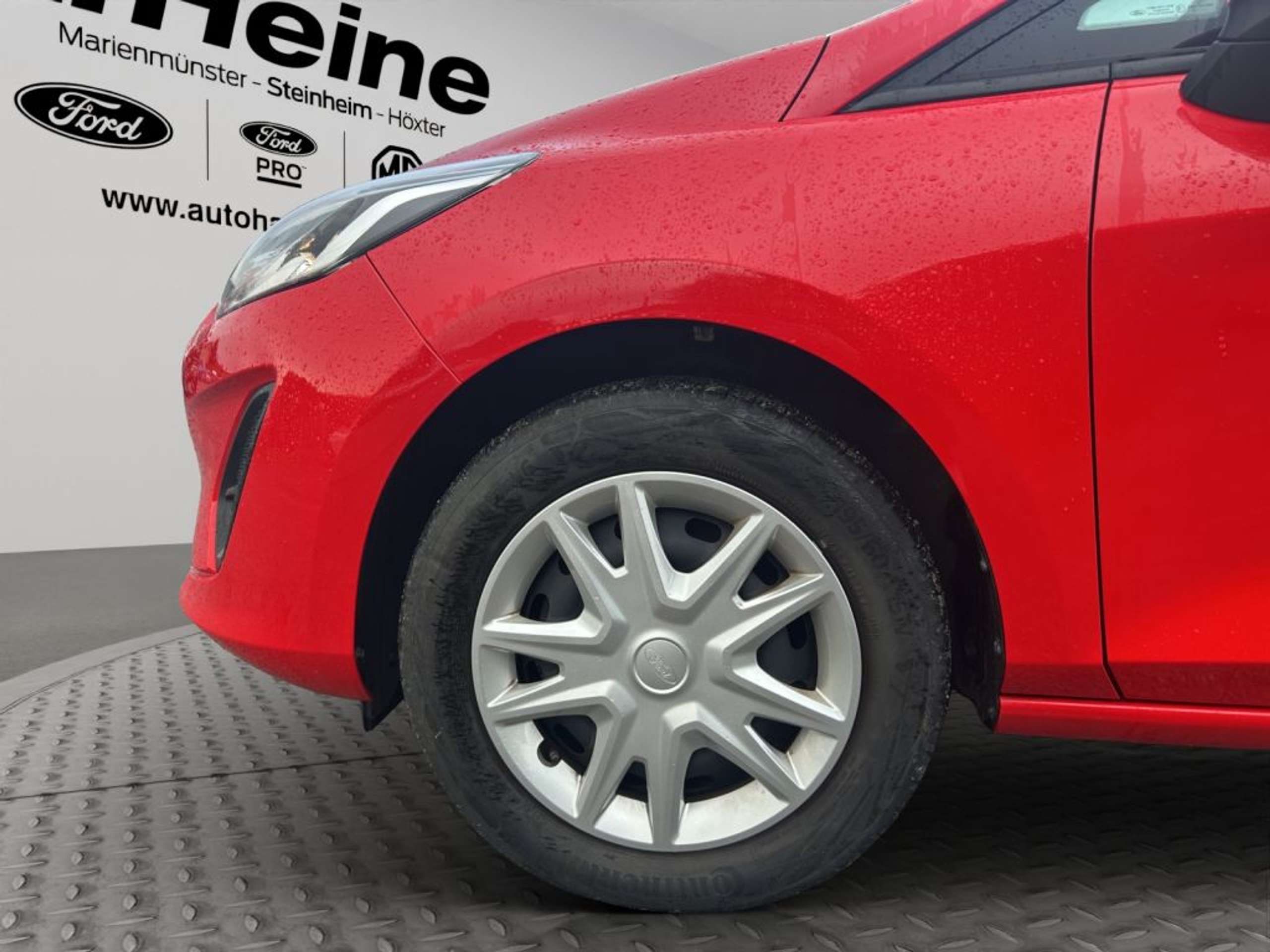Fahrzeugabbildung Ford Fiesta 1.1 S&S TREND *KLIMA+AUDIOSYSTEM* - mit KI generiert/bearbeitet