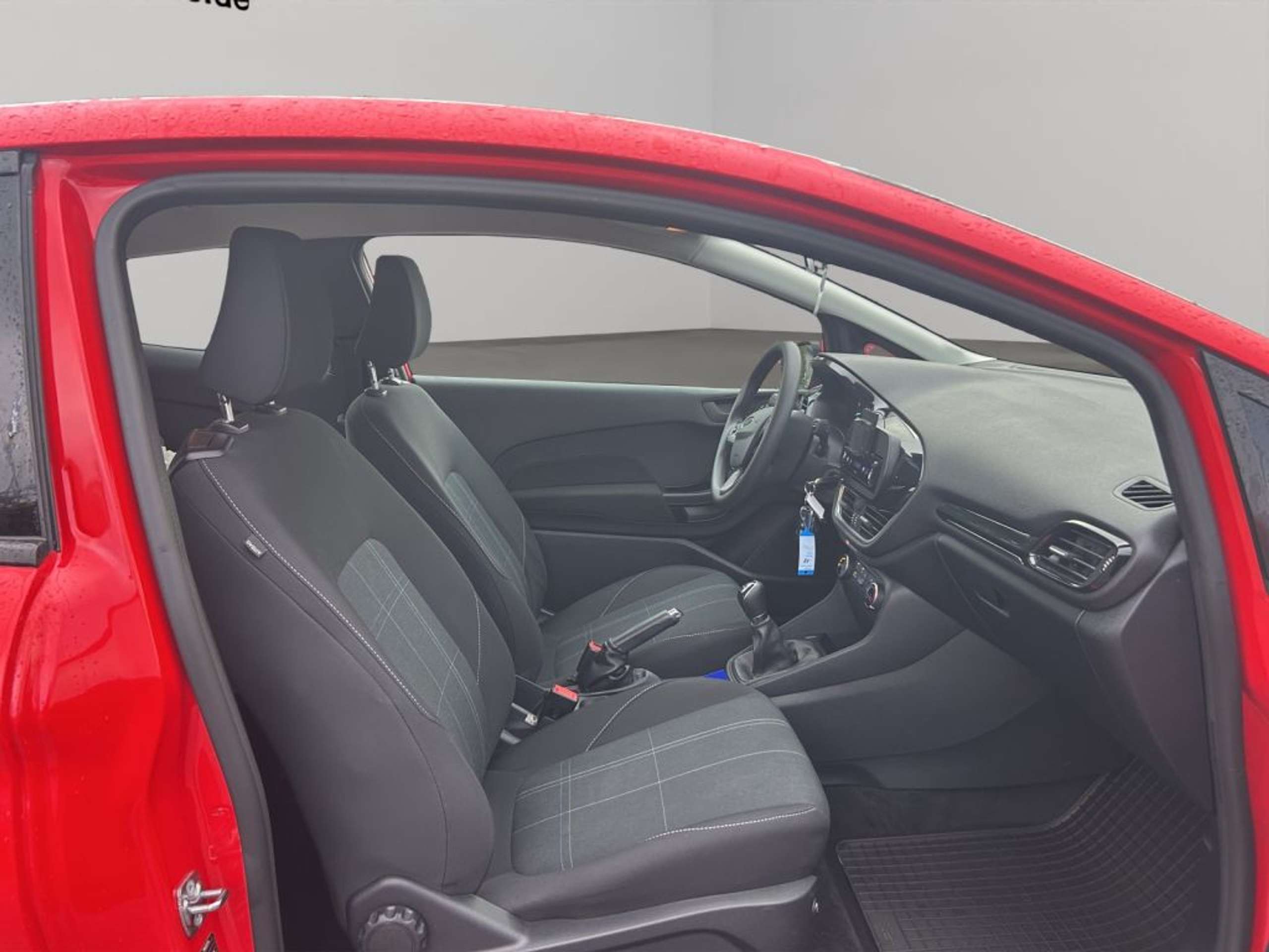 Fahrzeugabbildung Ford Fiesta 1.1 S&S TREND *KLIMA+AUDIOSYSTEM* - mit KI generiert/bearbeitet