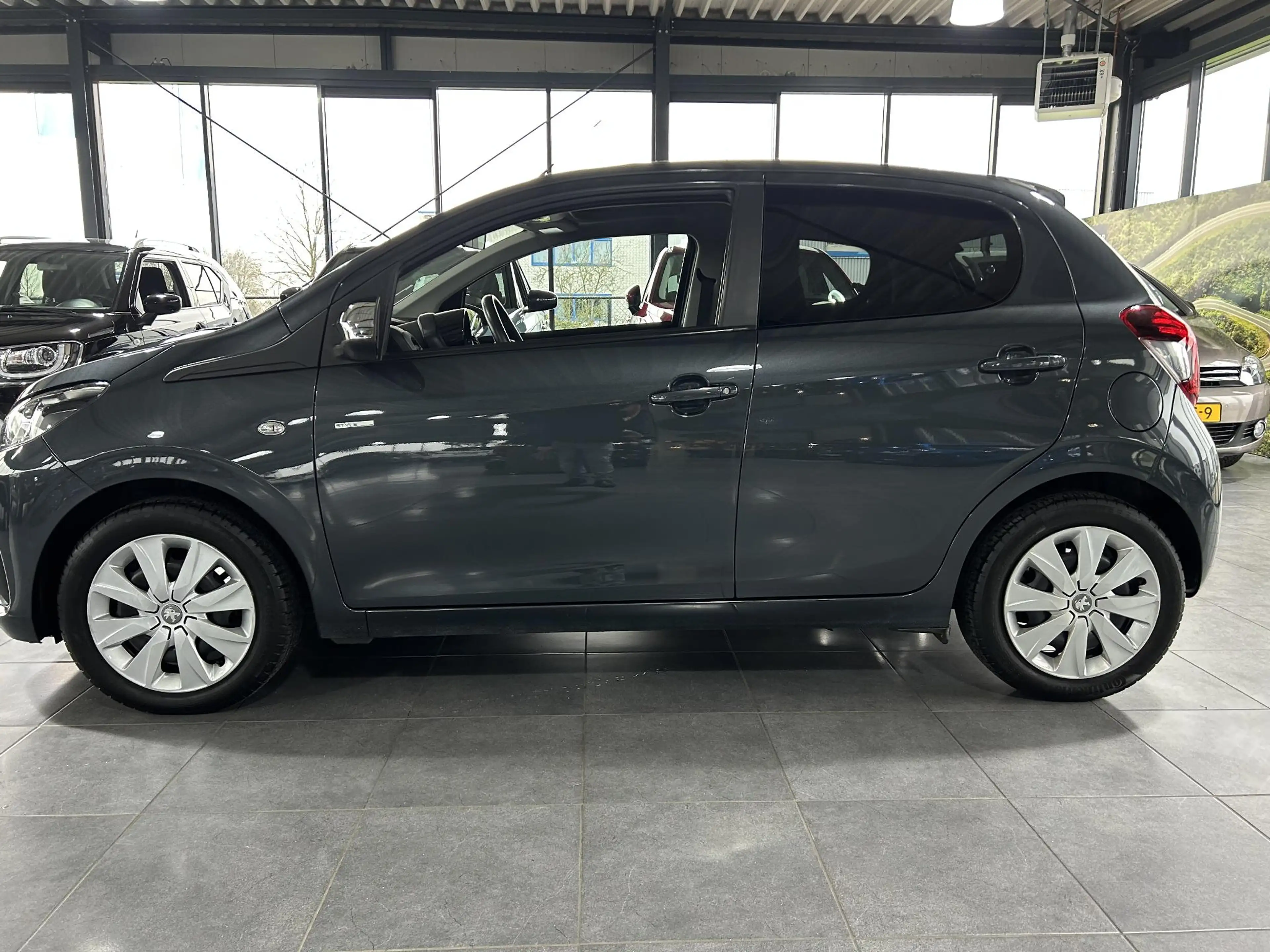 Peugeot 108 1.0 e-VTi Active TOP CABRIO! — photo 10