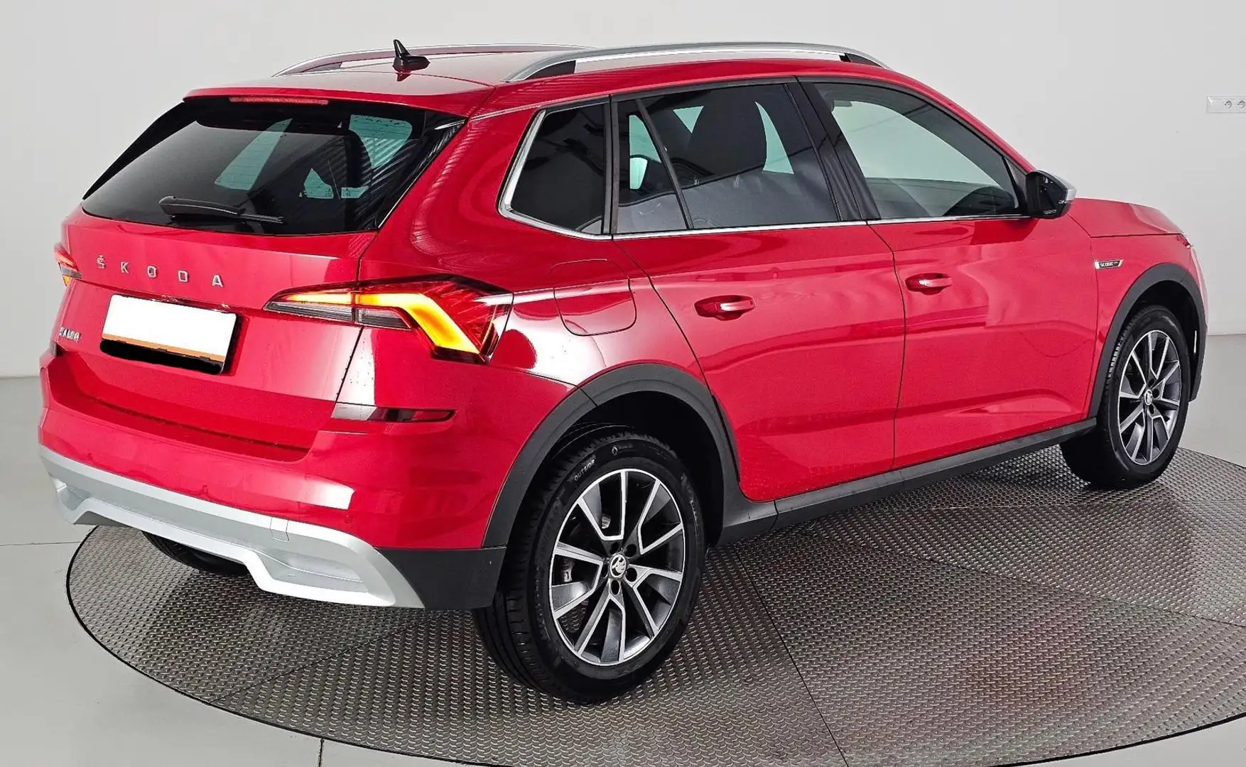 Skoda Kamiq Scoutline 1.5 TSI DSG, ACC, AHK Rot - 2