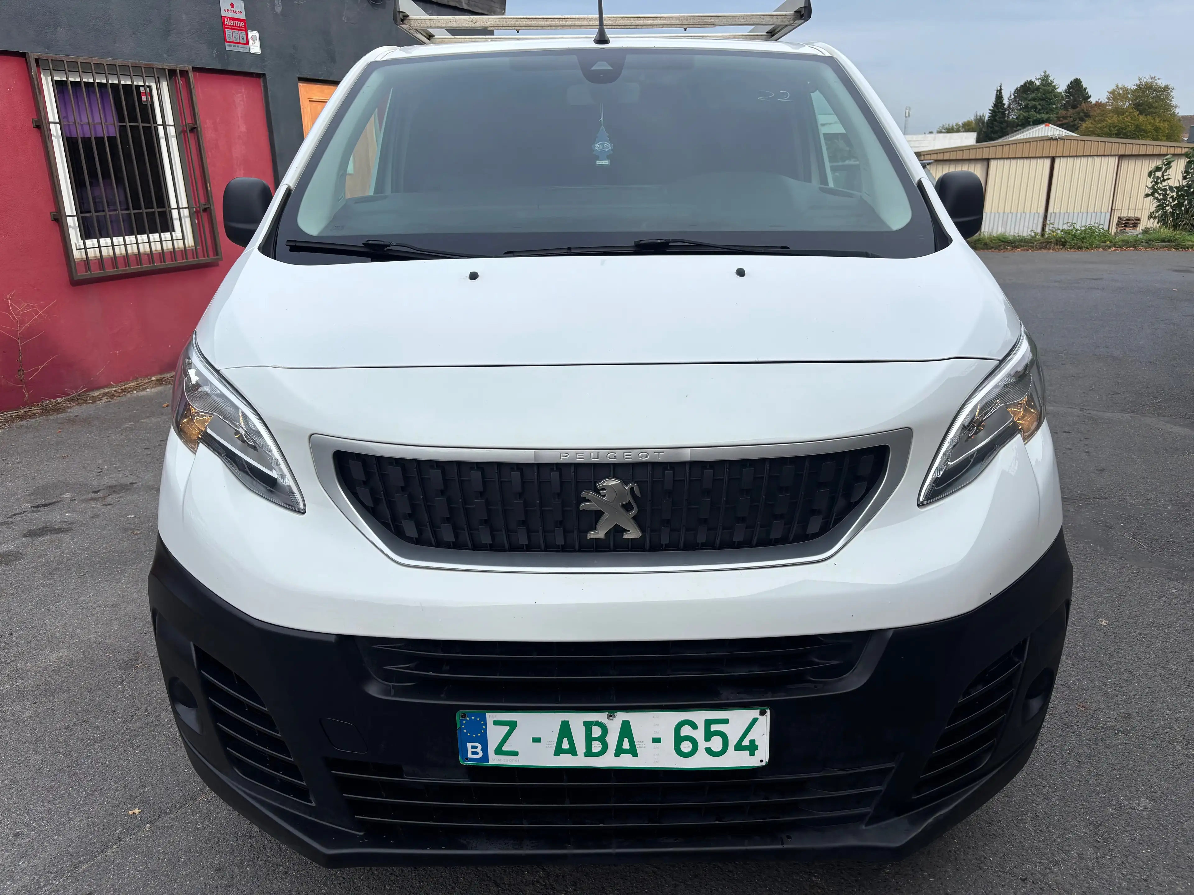 Peugeot Expert 1.5 BlueHDi L1 prête à immatriculer !