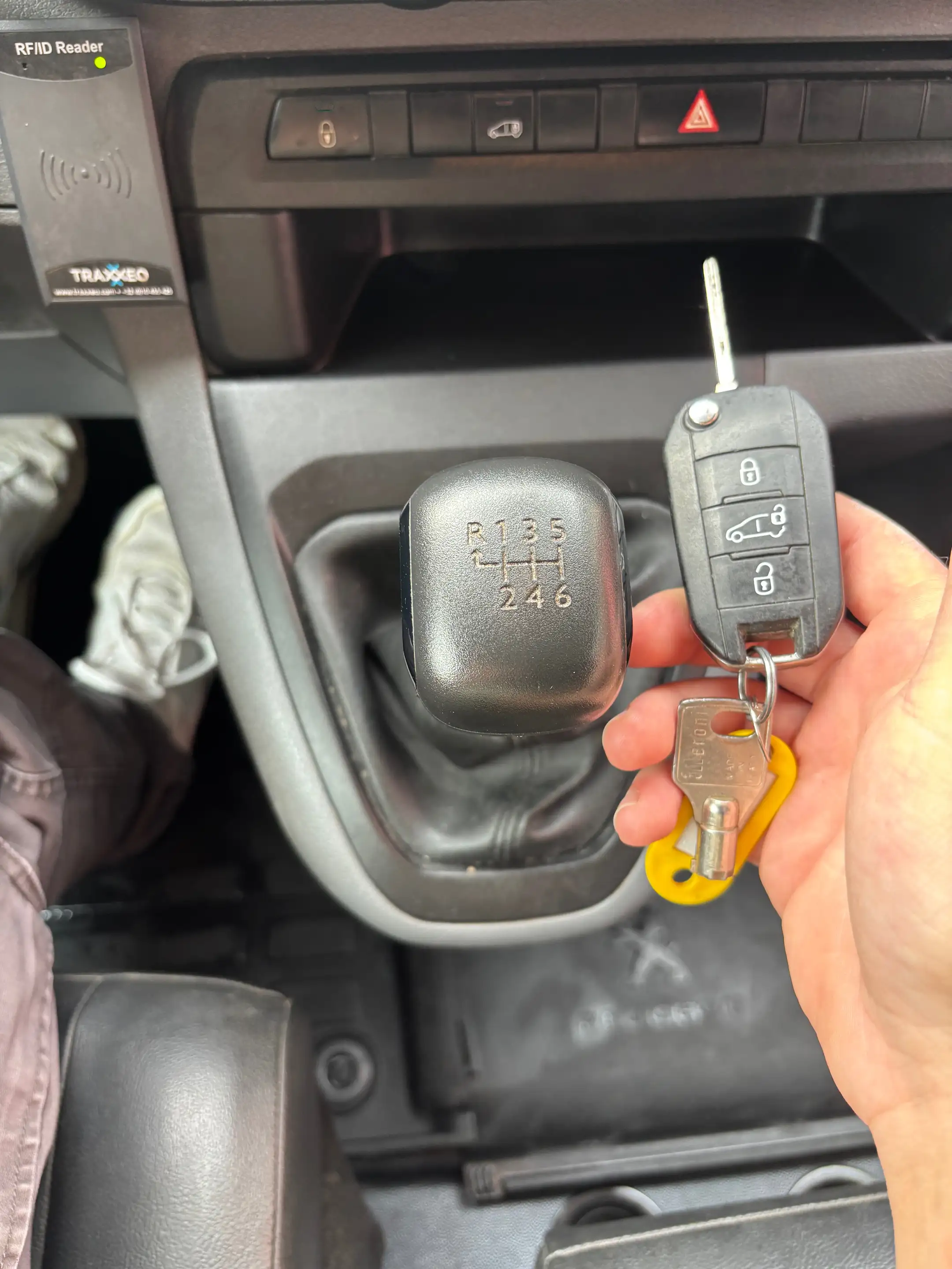 Peugeot Expert 1.5 BlueHDi L1 prête à immatriculer ! — photo 11