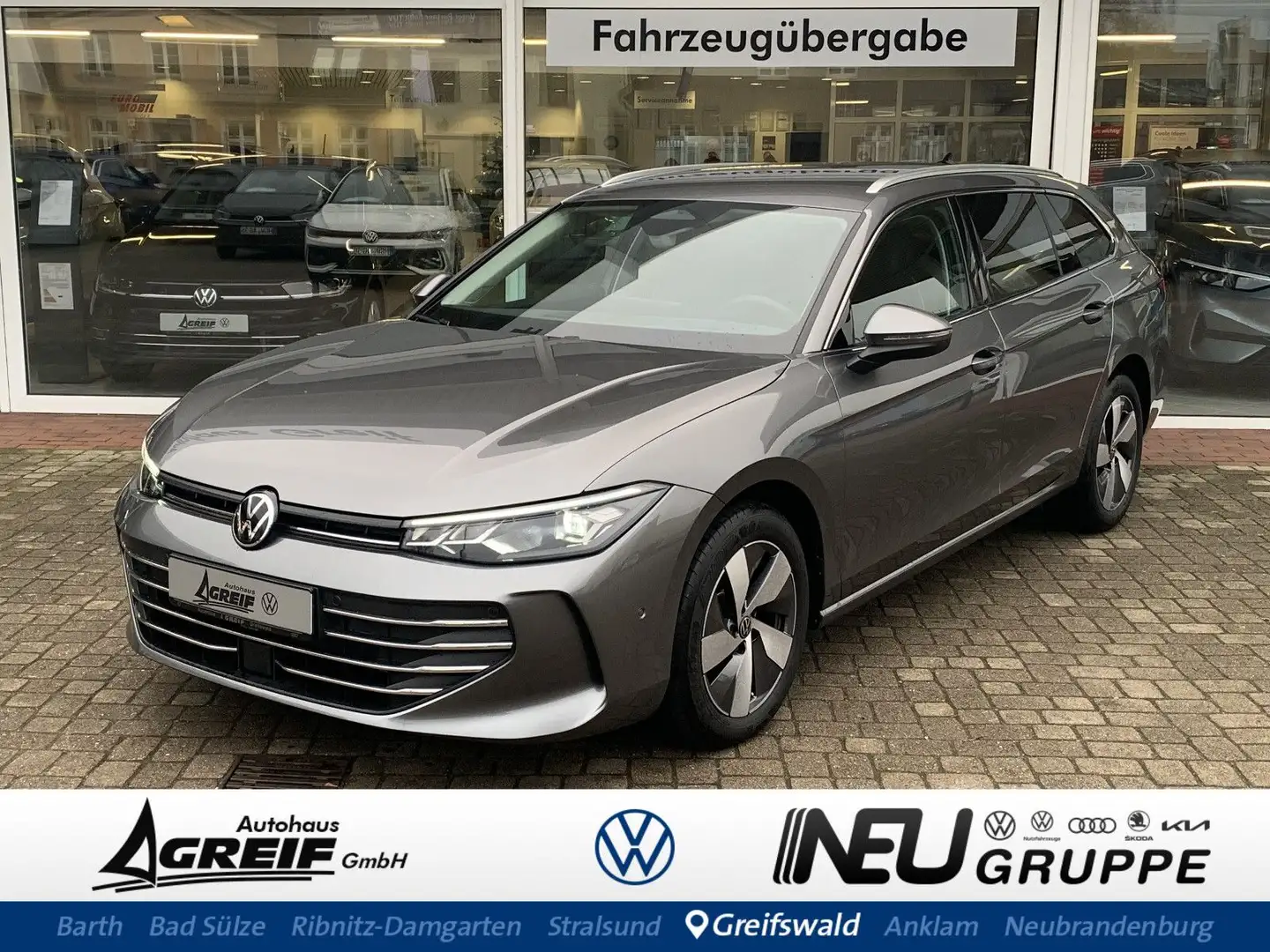 Volkswagen Passat Variant 1.5 eTSI DSG Business *LED*LEDER* Grau - 1