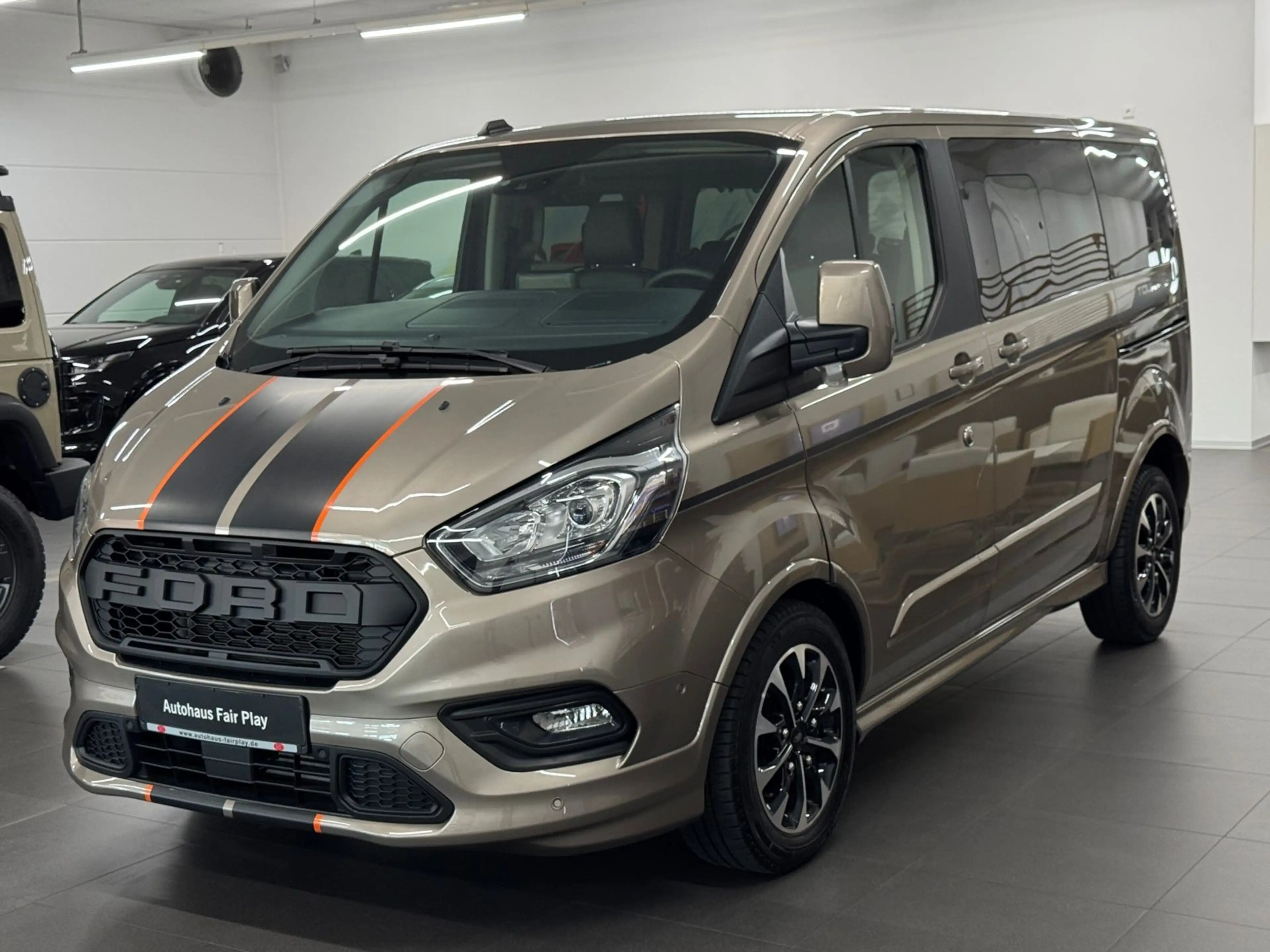 Ford Tourneo Custom Sport L1 Aut. KAMERA/CARPLAY/TOP!
