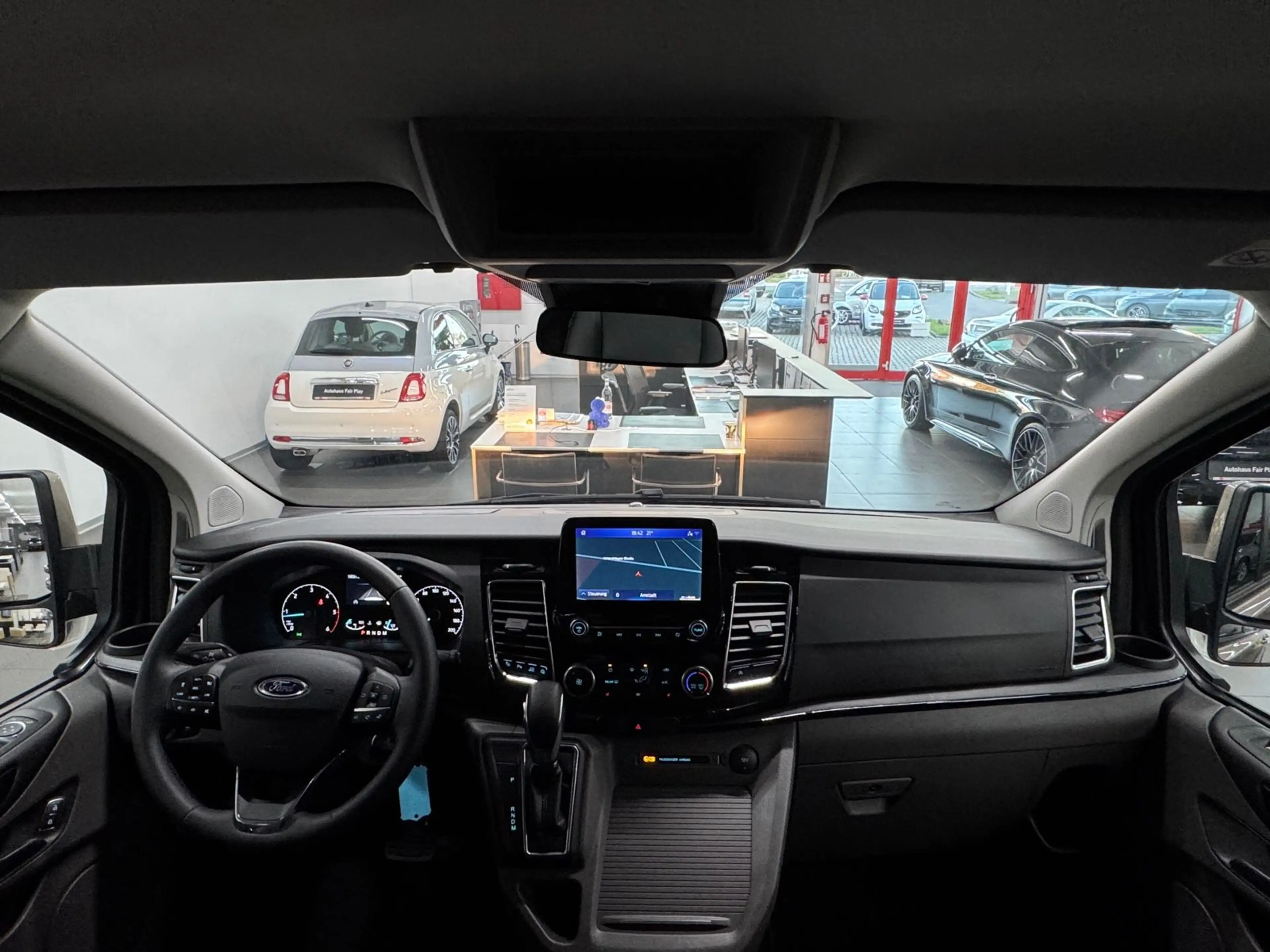 Ford Tourneo Custom Sport L1 Aut. KAMERA/CARPLAY/TOP! — photo 10