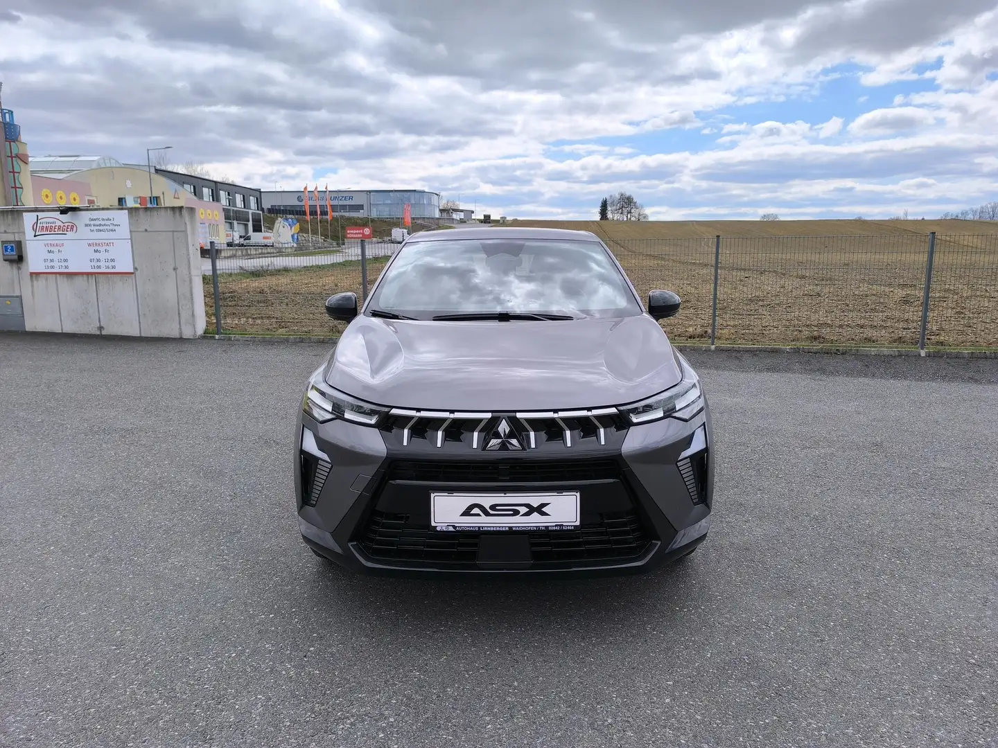 Mitsubishi ASX 1,0 MPI-T Inform Grau - 2