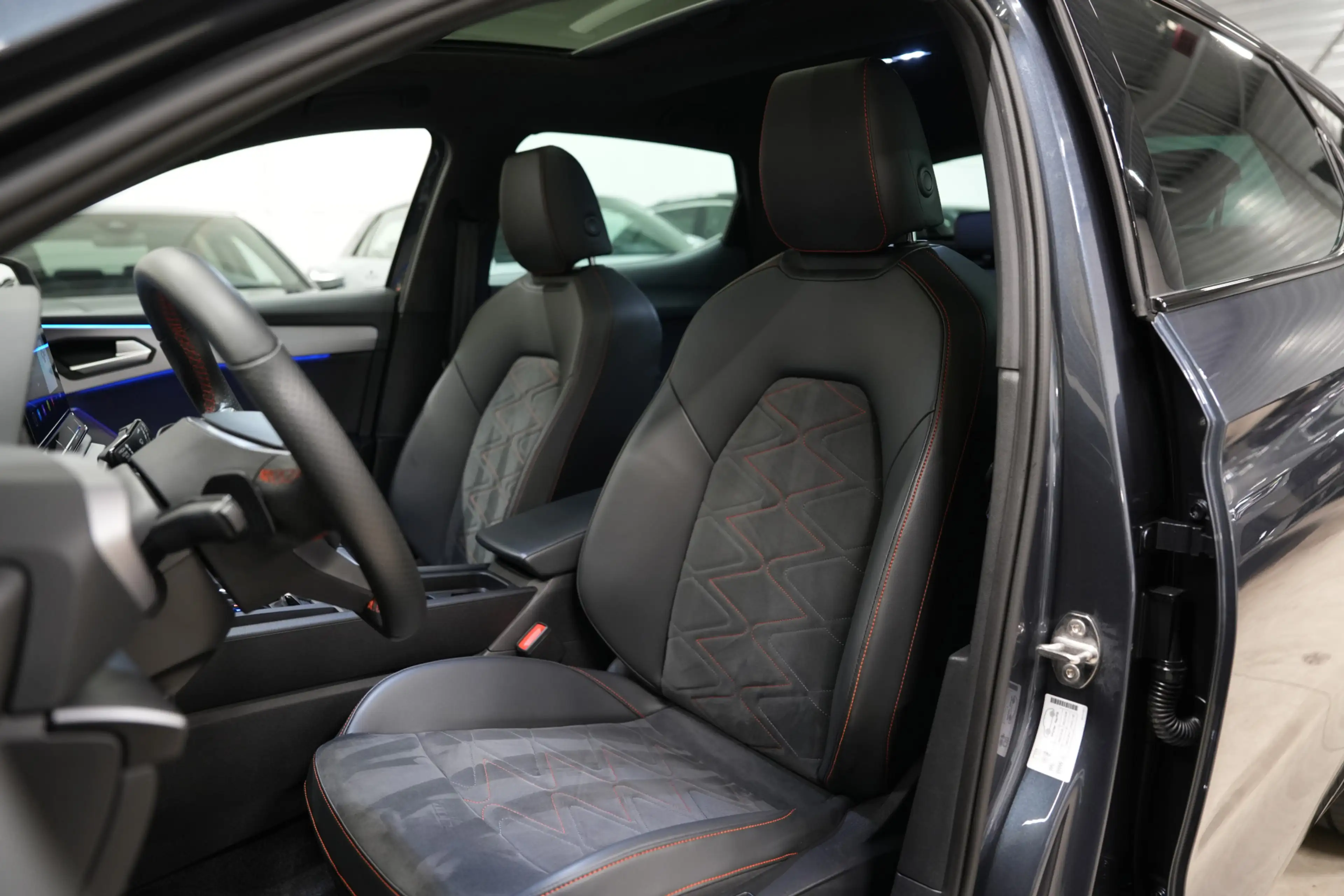 SEAT Leon 1.4 TSI eHybrid PHEV FR 204PK * SoH 96% - Pano - M — photo 14
