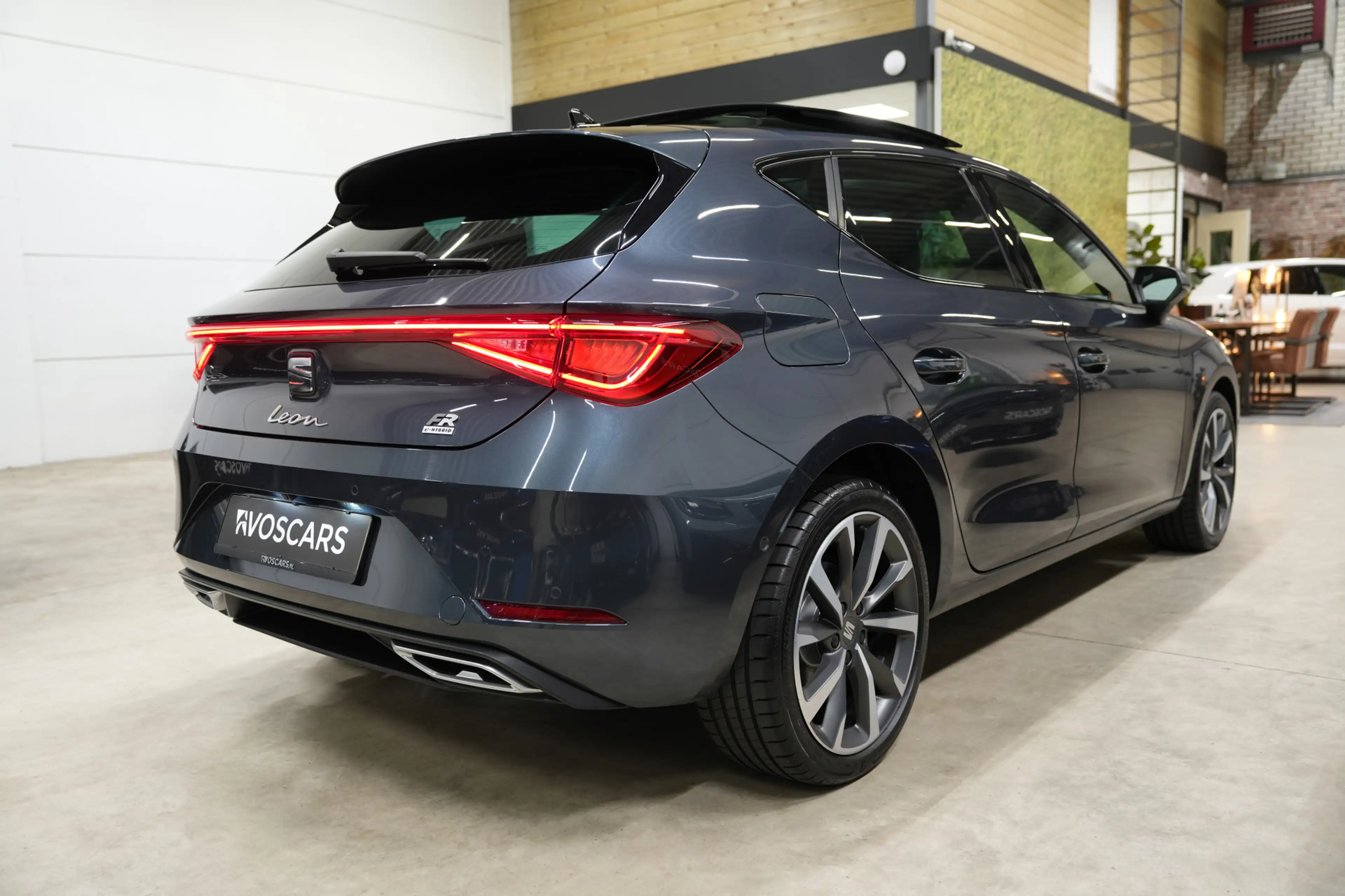 SEAT Leon 1.4 TSI eHybrid PHEV FR 204PK * SoH 96% - Pano - M — photo 8