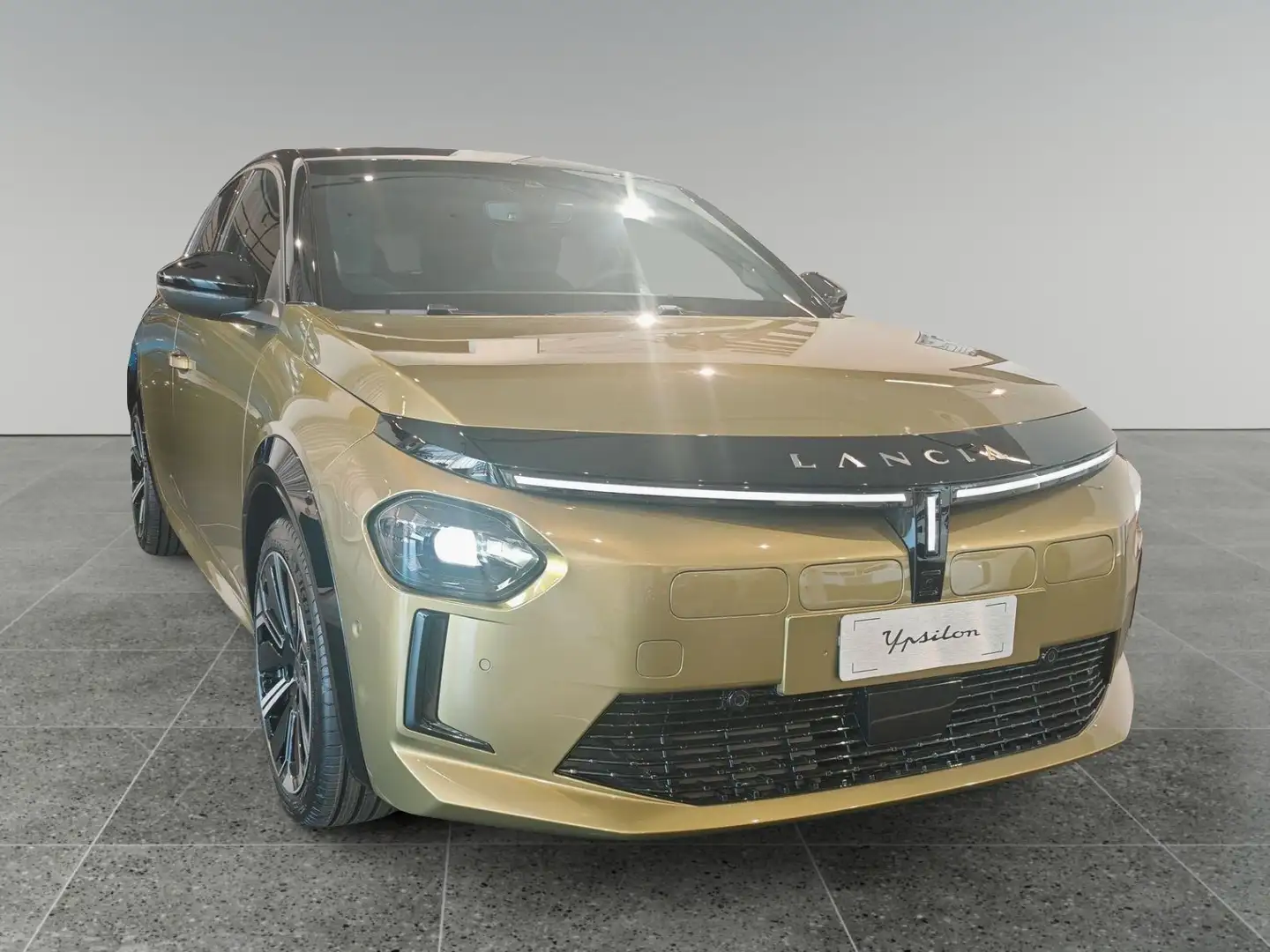 Lancia Ypsilon Hybrid e-DCT LX Oro - 1