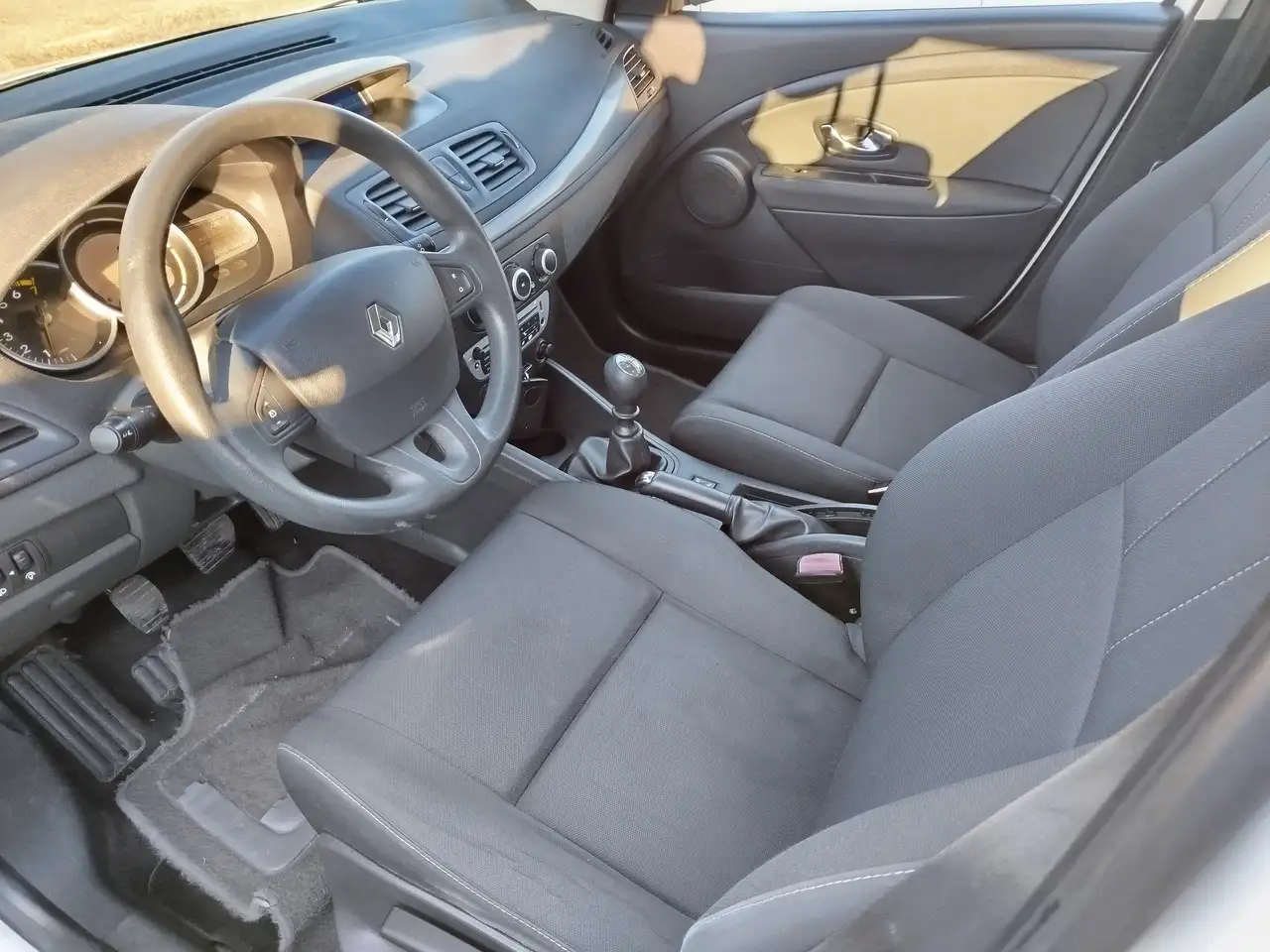 Renault Megane Berline — photo 5