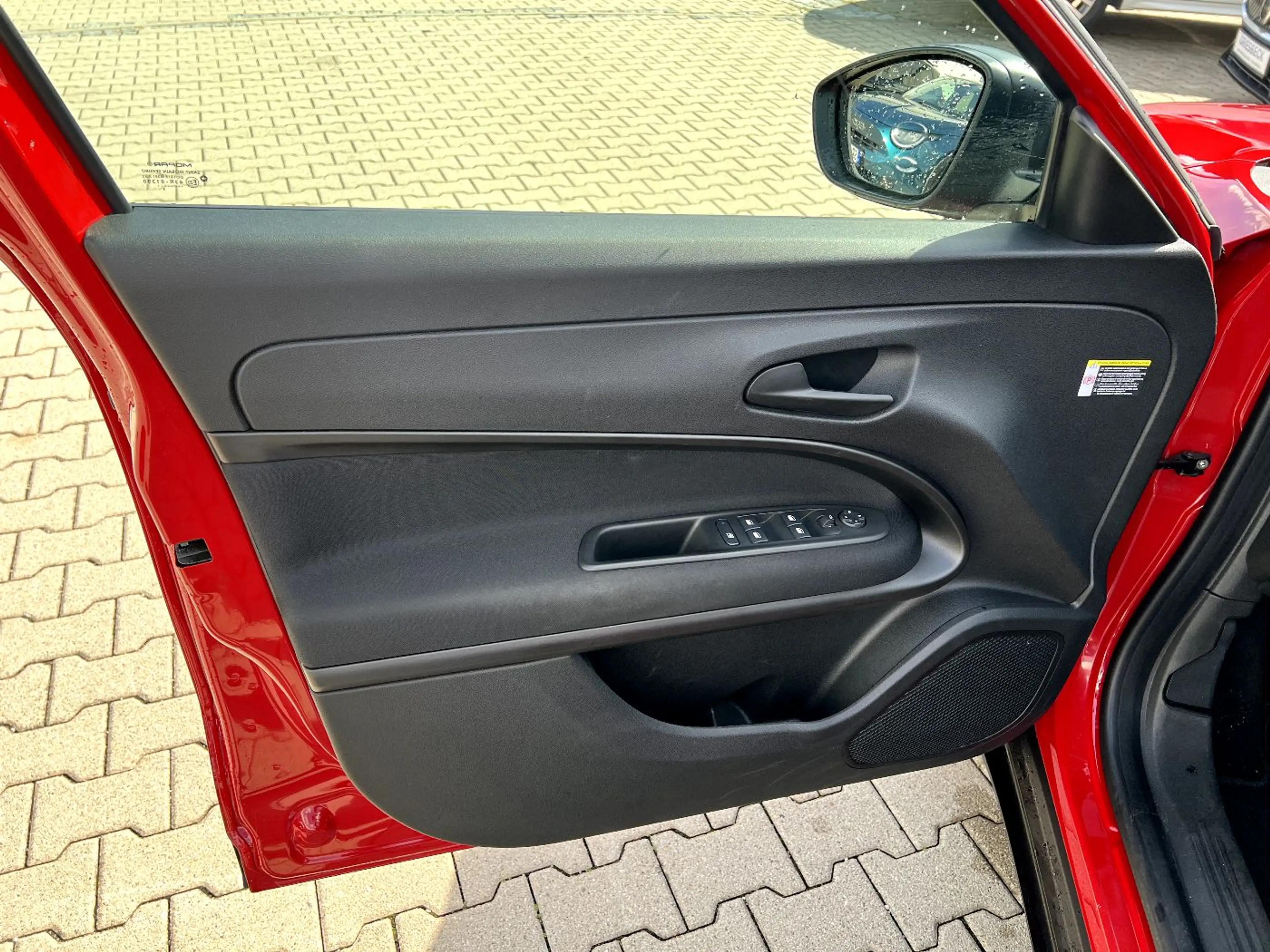 Fiat 600 1.2 LED Scheinwerfer Sitzheizung ACC DAB PDC — photo 10