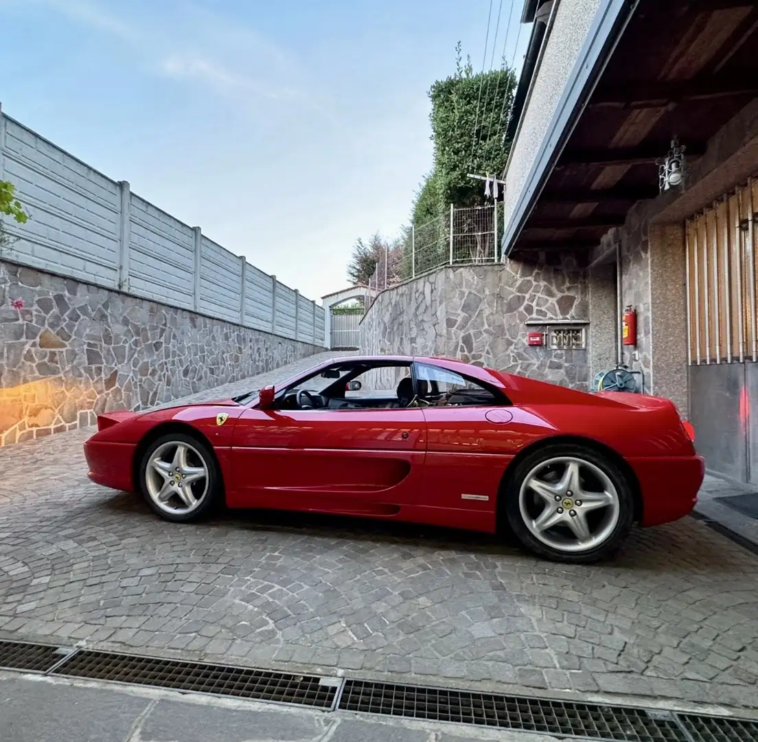 Ferrari F355 GTS Roşu - 1