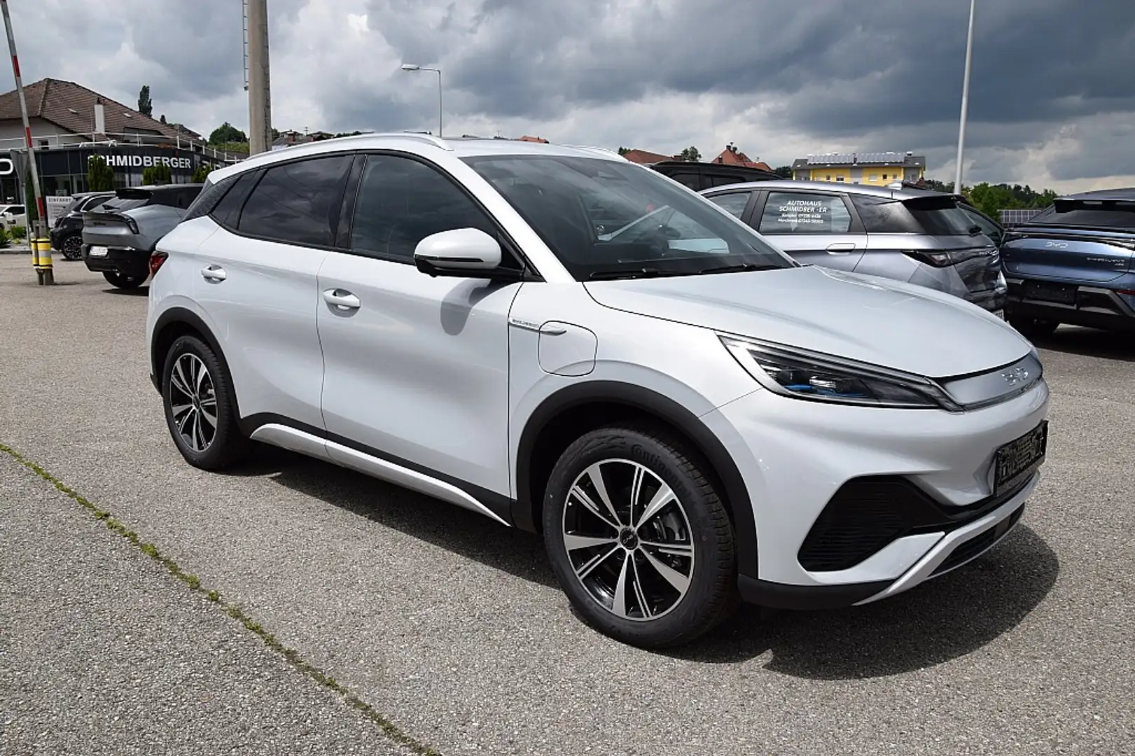 BYD Atto 3 Atto3 60,5 kWh Design *LAGERFAHRZEUG* Weiß - 2