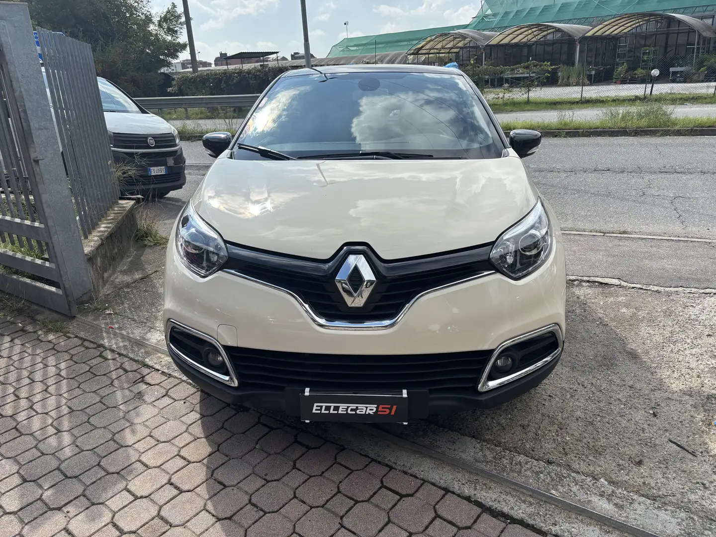 Renault Captur 1.2 tce Intens (energy r-link) s&s 120cv edc E6 - 1