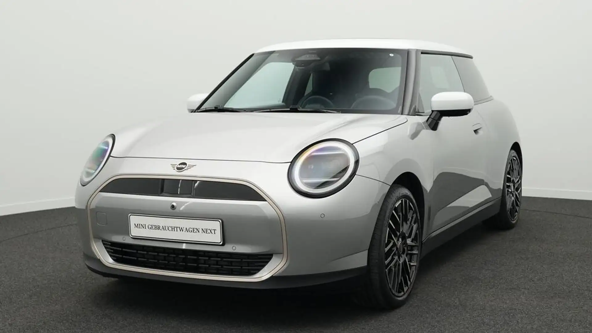 MINI Cooper E Favoured Trim Grau - 1
