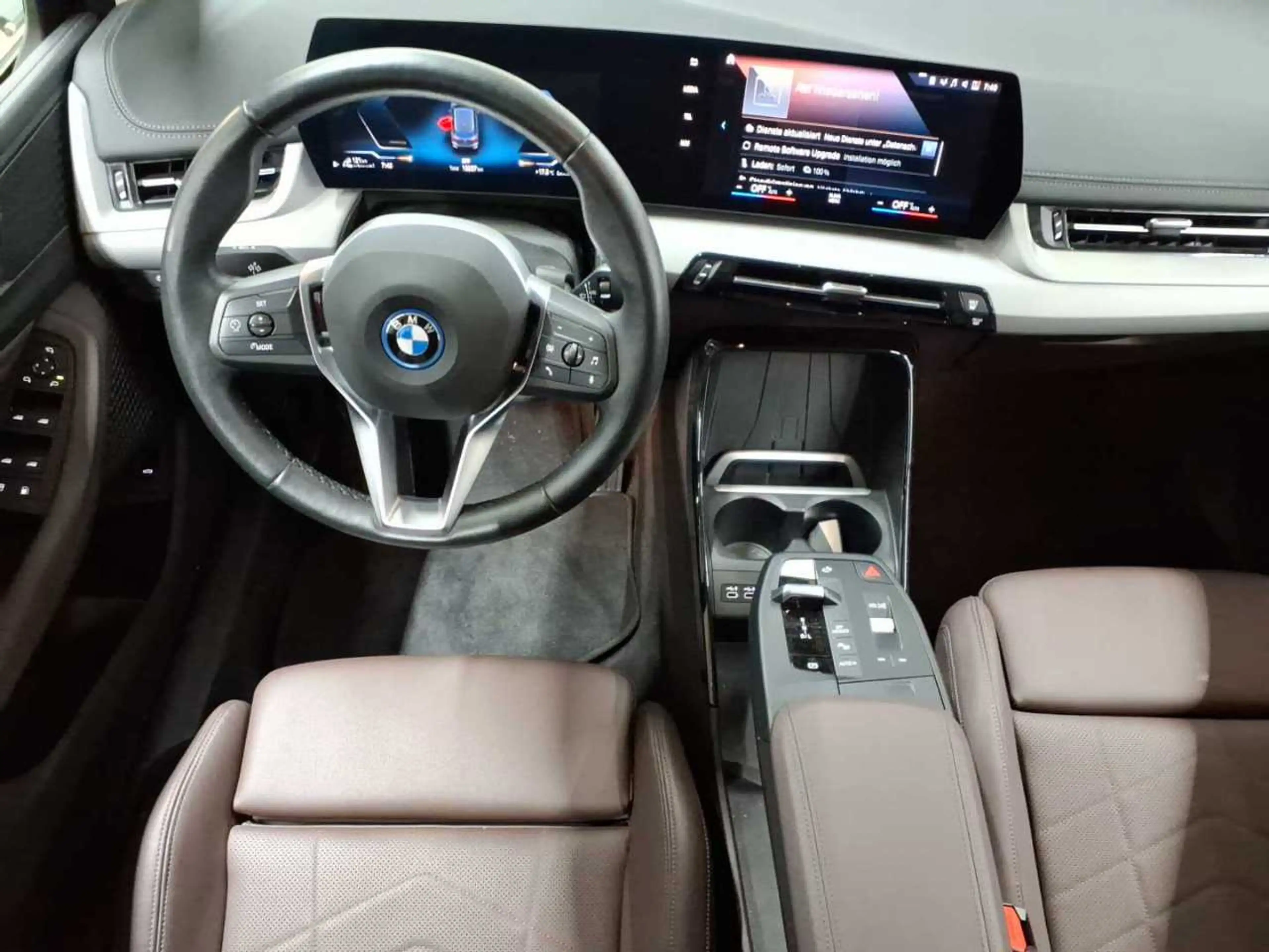 BMW 225 225e xDrive Active Tourer Aut. — photo 10