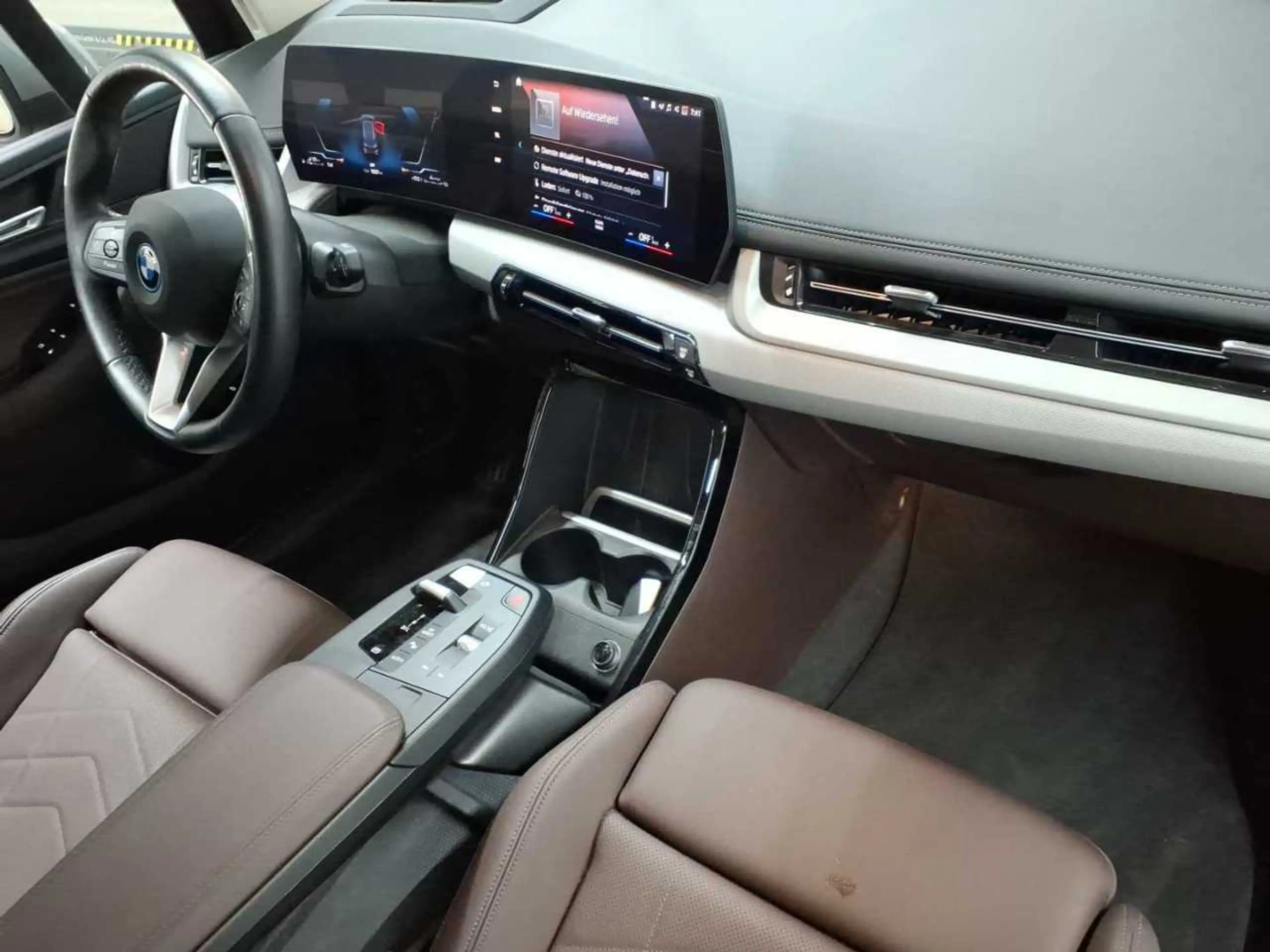 BMW 225 225e xDrive Active Tourer Aut. — photo 9