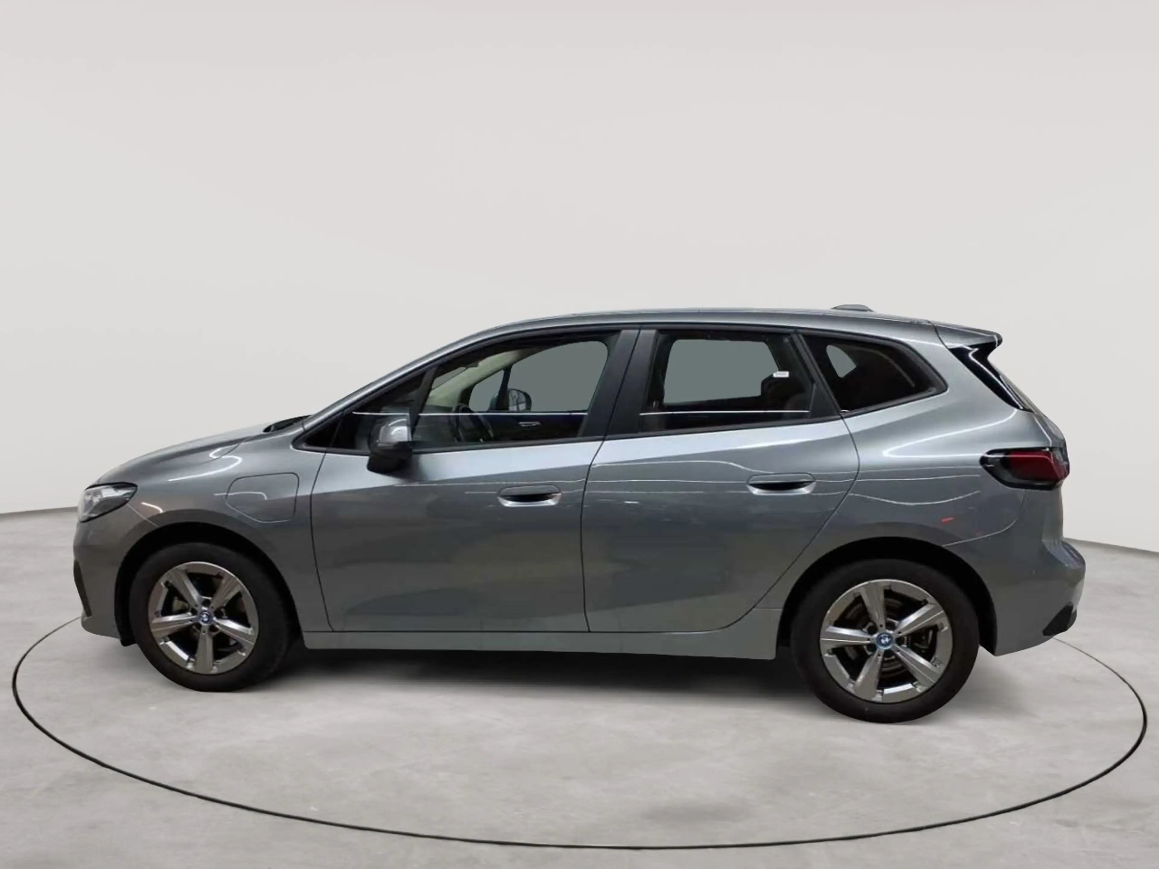 BMW 225 225e xDrive Active Tourer Aut. — photo 6