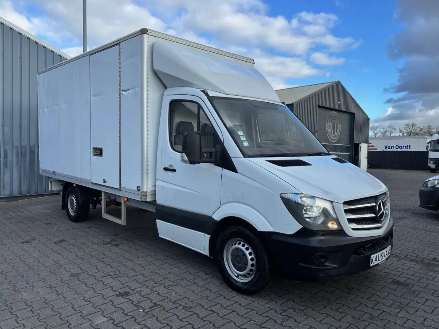 Mercedes-Benz Sprinter 319 CDI 3.0 V6 Airco Navi Wit - 2
