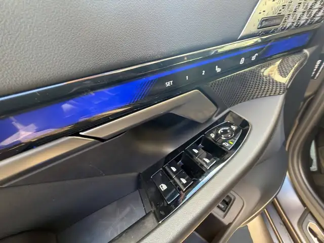 BMW M5 view 15