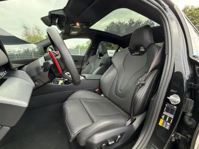 BMW M5 view 9