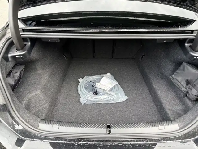 BMW M5 view 14
