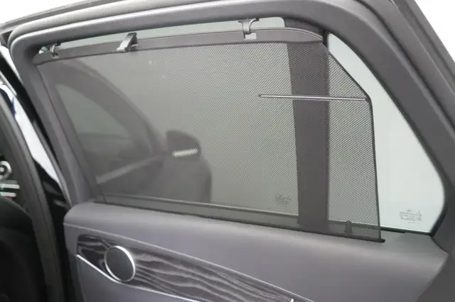 Mercedes-Benz 300 view 10