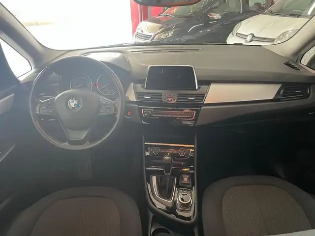BMW 2 Series view 15
