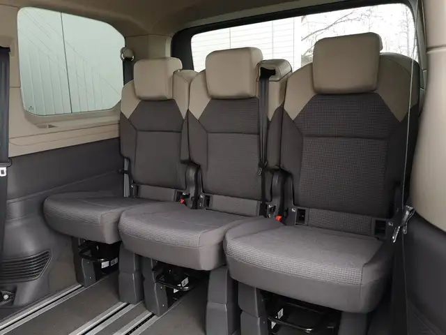 Volkswagen T7 Multivan Sport Edition 1,5eHybrid DSG 4Motion Premium KÜ... Ansicht 9