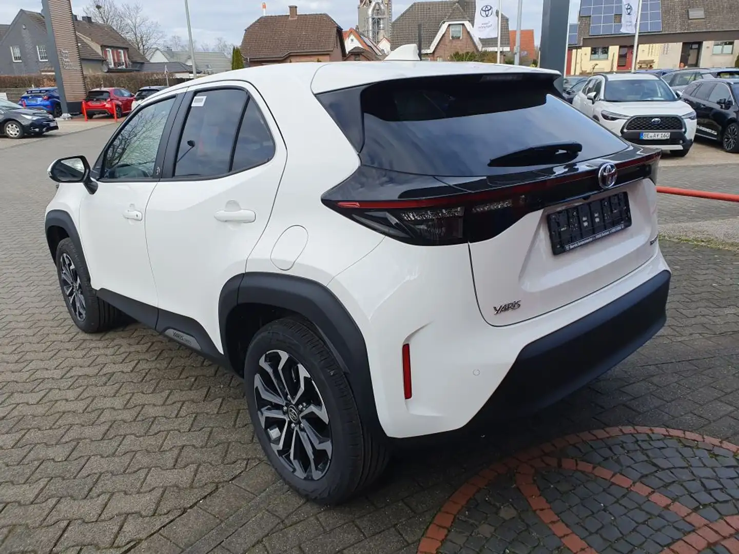 Toyota Yaris Cross Hybrid 130 1.5 VVT-i Teamplayer (XPB1) - 2
