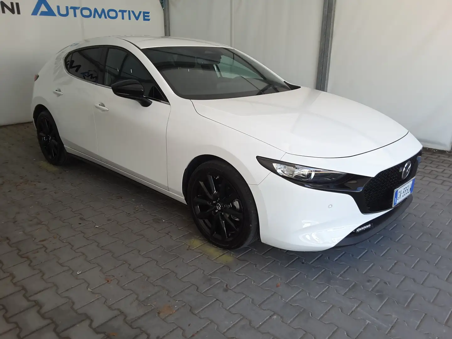 Mazda 3 2.0L e-Skyactiv-G 150cv M Hybrid Homura Bianco - 2