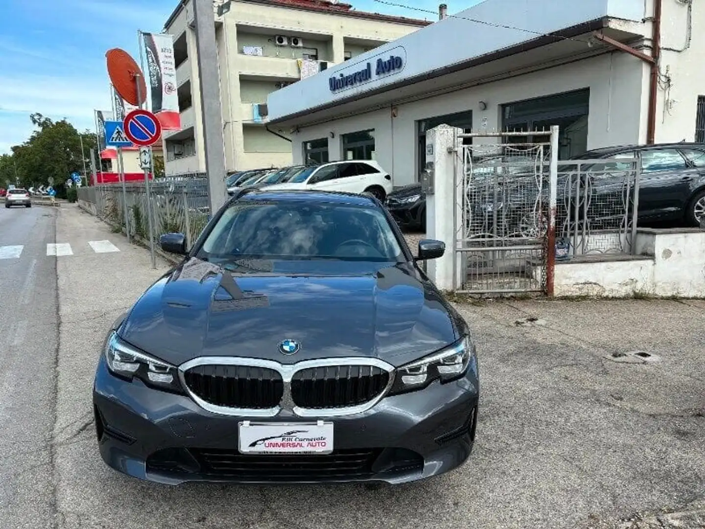 BMW 320 320e Touring Business Advantage Nero - 2