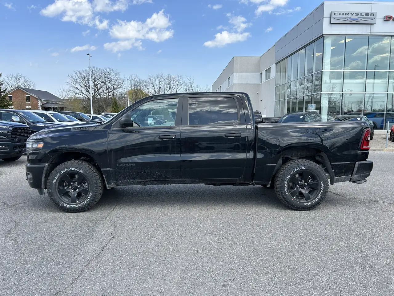 RAM 1500 снимка RAM 1500