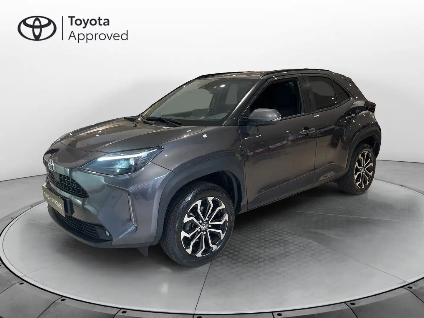 Toyota Yaris Cross 1.5 Hybrid 5p. E-CVT Trend Grigio - 1