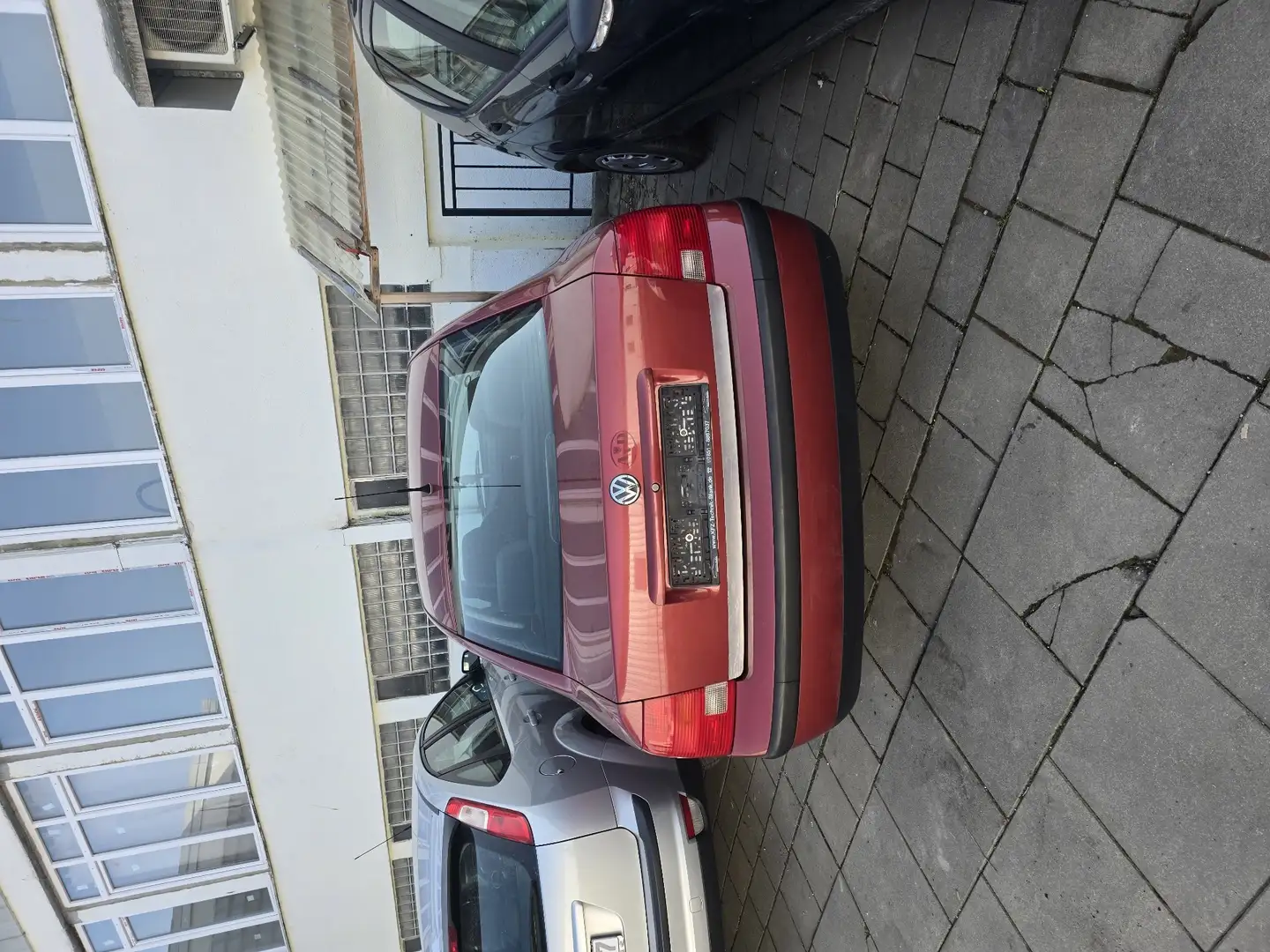 Volkswagen Passat 1.6 Trendline - 2