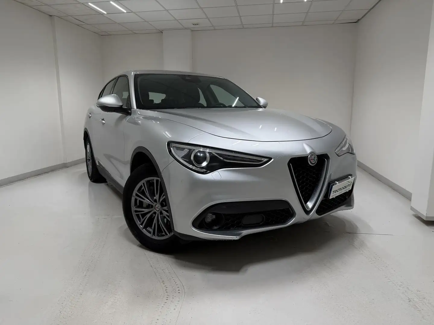 Alfa Romeo Stelvio Stelvio 2.2 Turbodiesel 190 CV AT8 Q4 Business Argent - 2