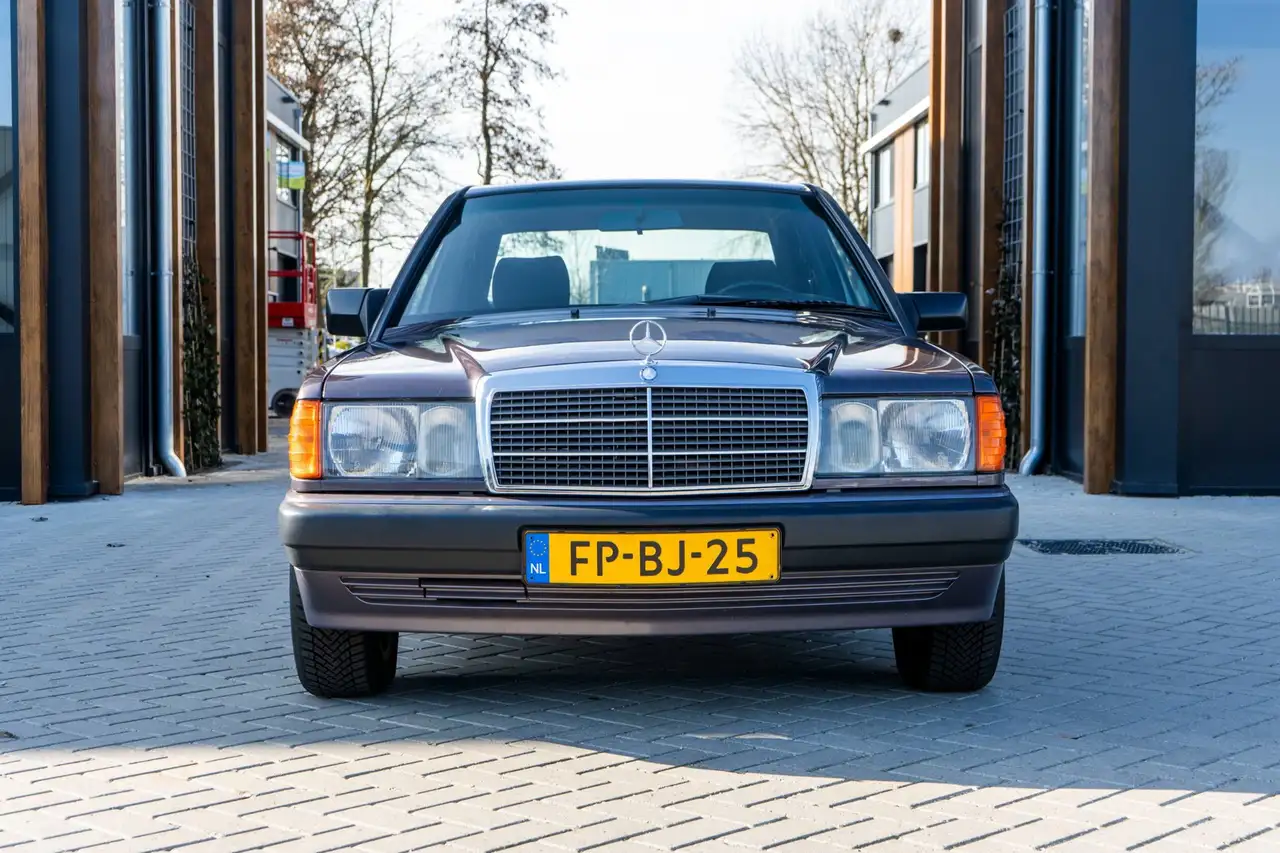 Mercedes-Benz 190 1.8 E Basic, foto 12