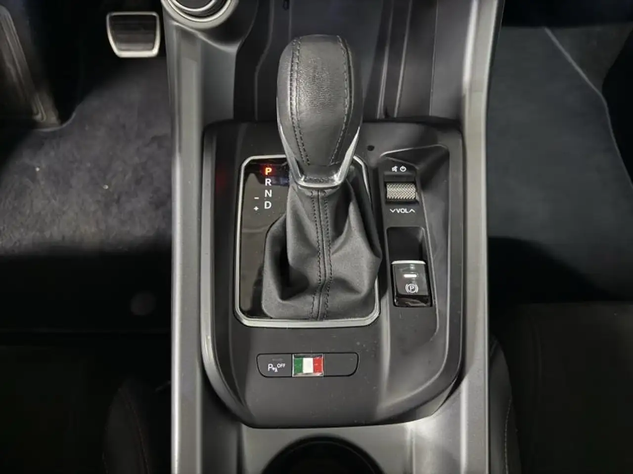 Alfa Romeo Tonale 2023 — фото 13