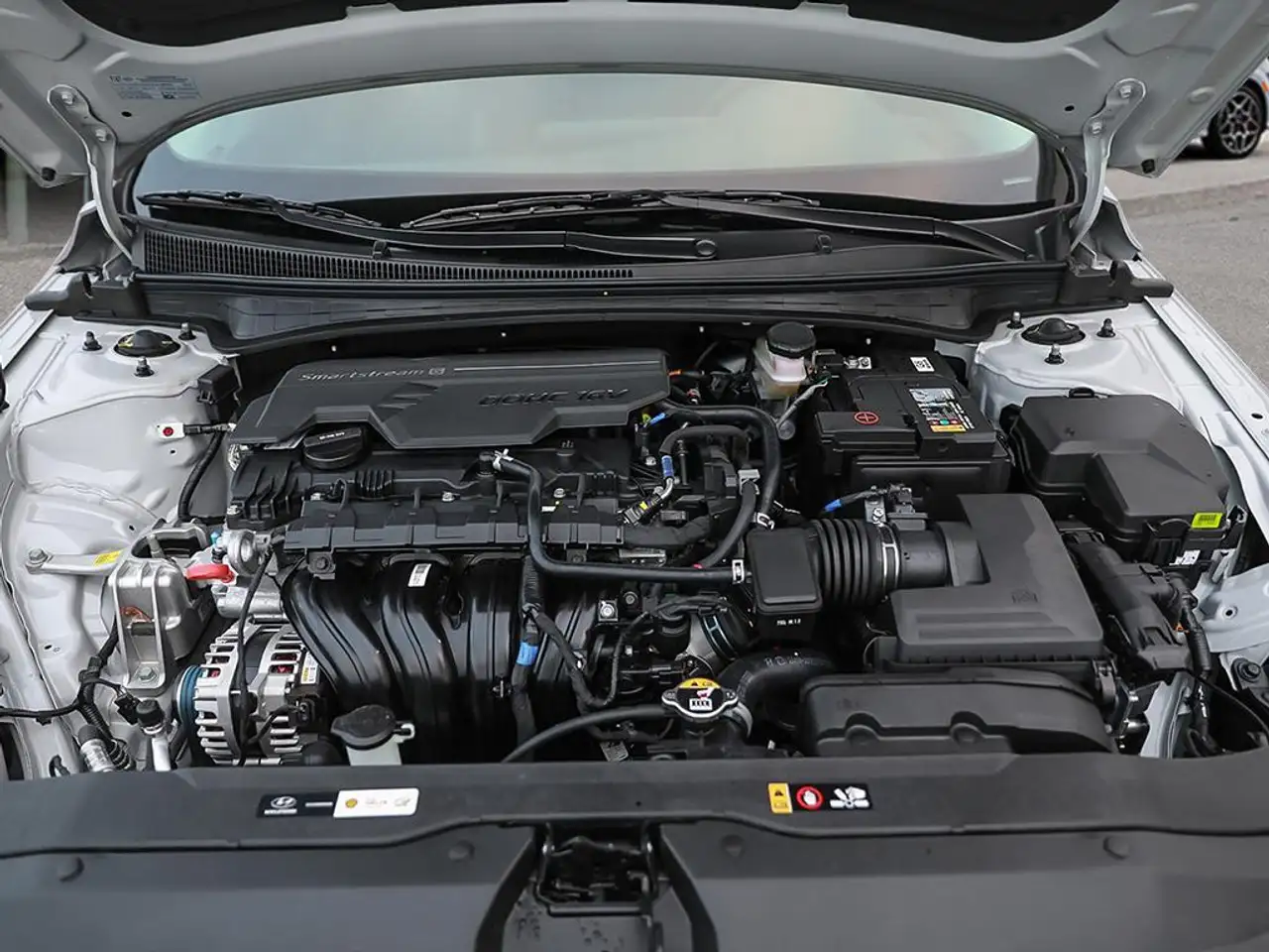 Hyundai ELANTRA снимка Hyundai ELANTRA