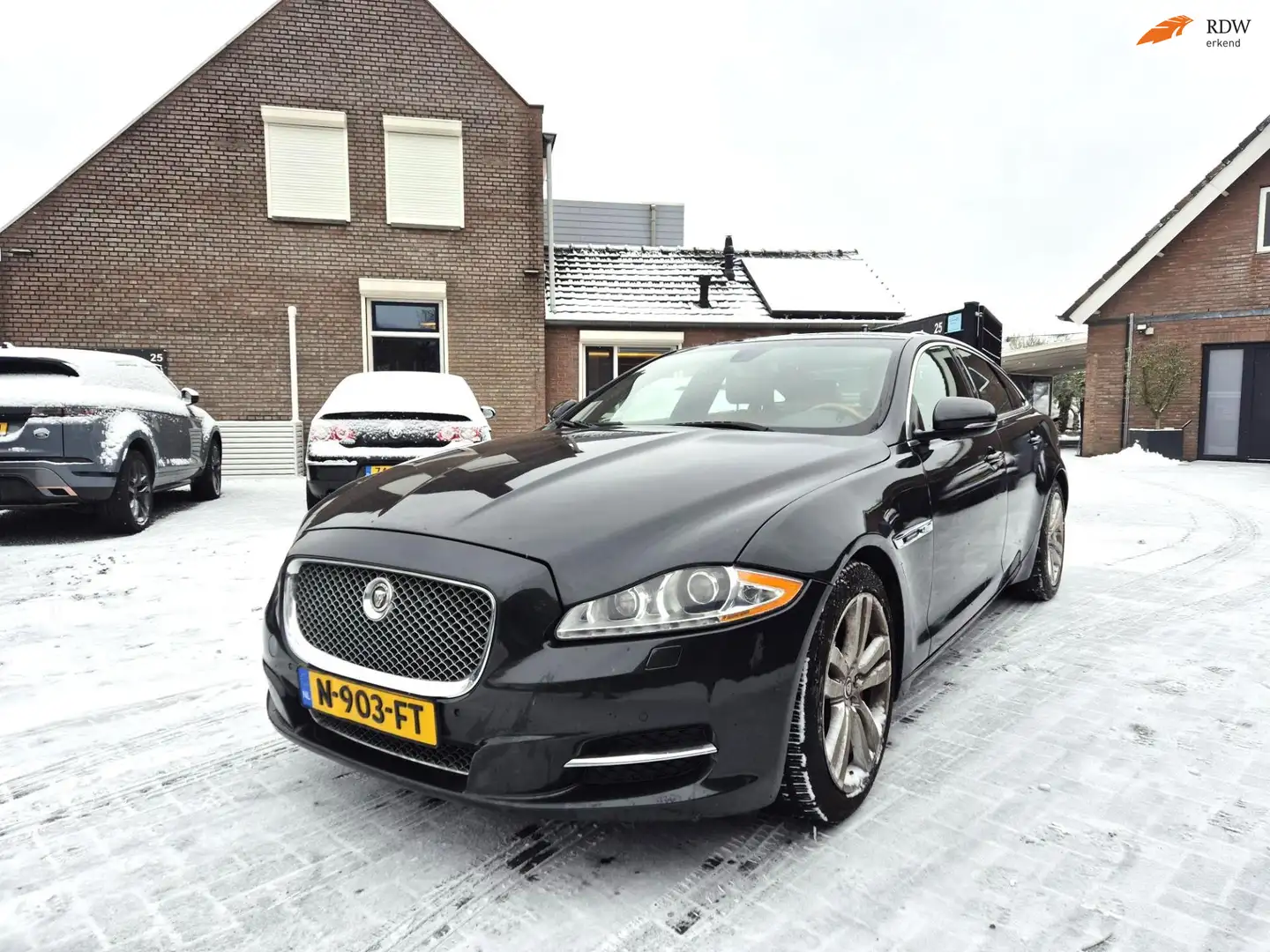 Jaguar XJ 5.0 V8 Portfolio Automaat Panorama dak Navi Clima Grau - 1