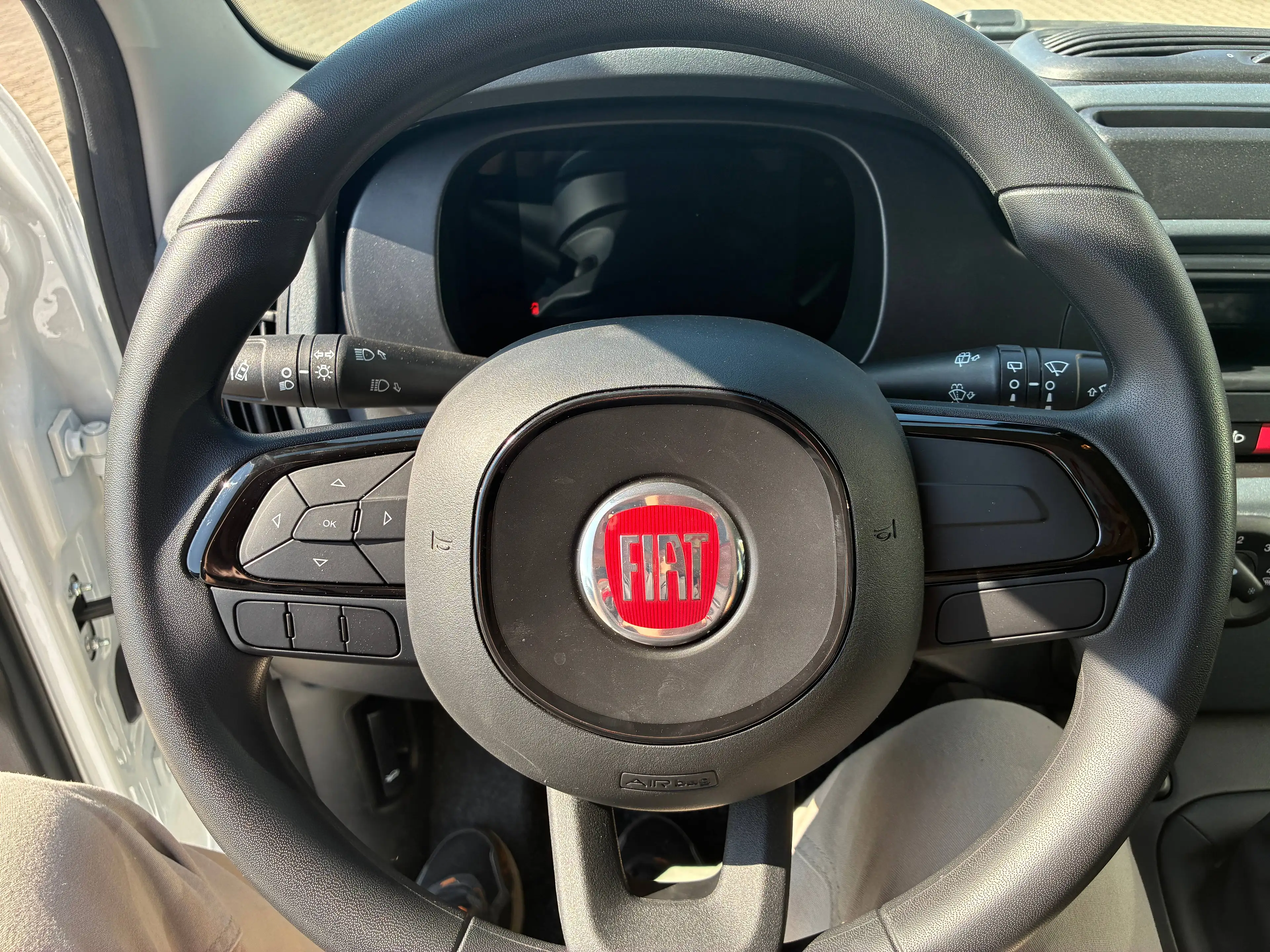 Fiat Pandina 1.0 GSE Hybrid 48 kW Pop — photo 11
