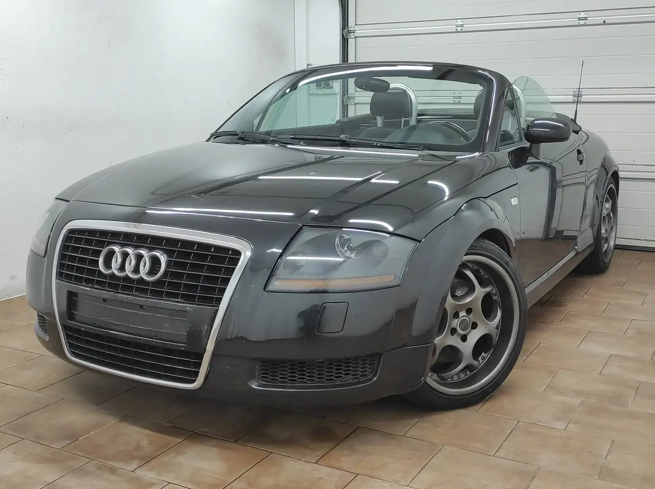 Audi TT 1.8 T 5V TURBO CABRIO KLIMAA SHZ BOSE ESP Roadster, foto 2