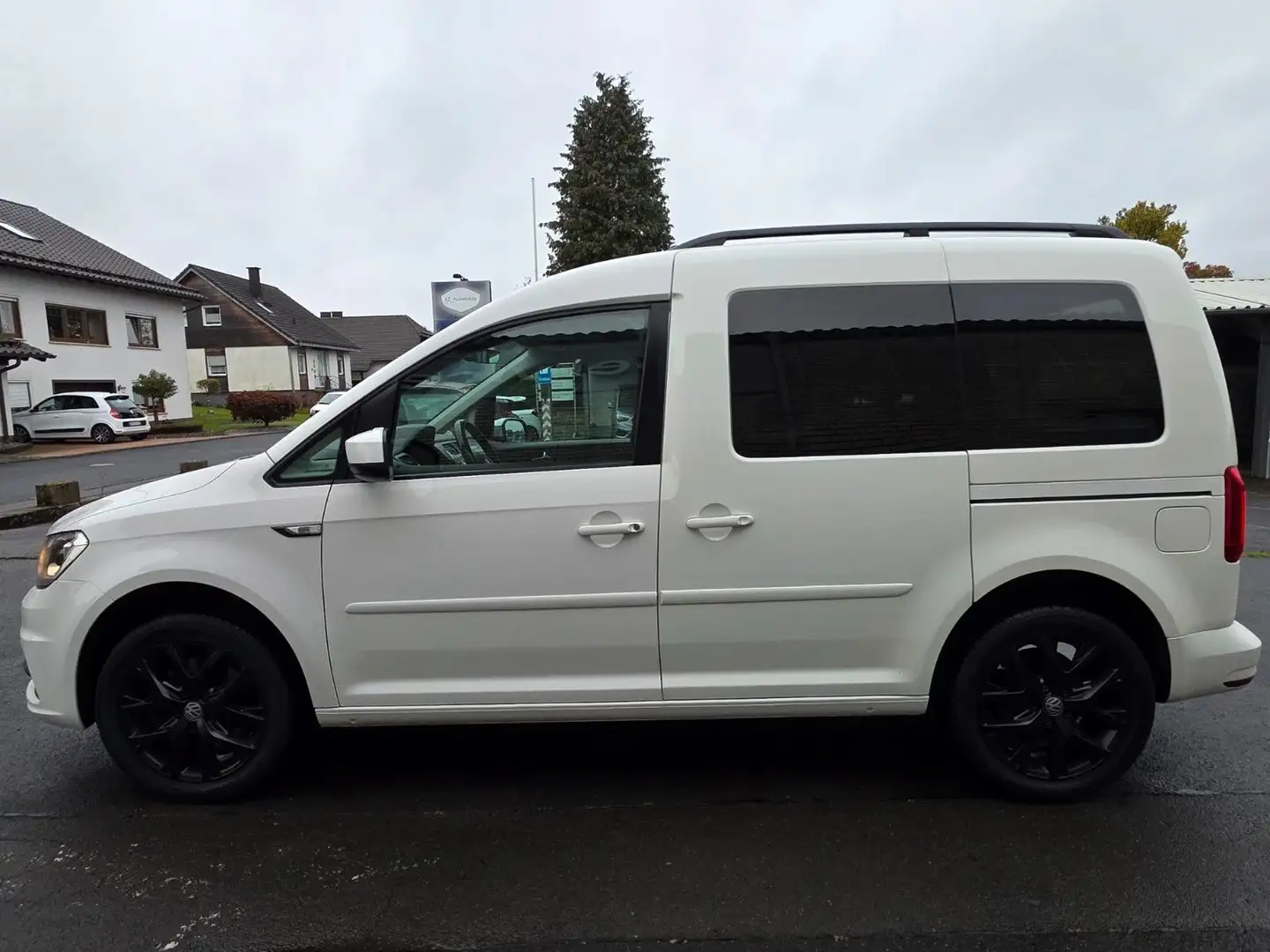 Volkswagen Caddy 2.0 TDI 150 Ps 5.Sitzer Navi/Klima/Scheckh Wit - 2