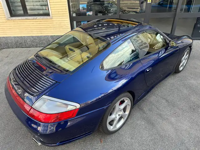 Porsche 996