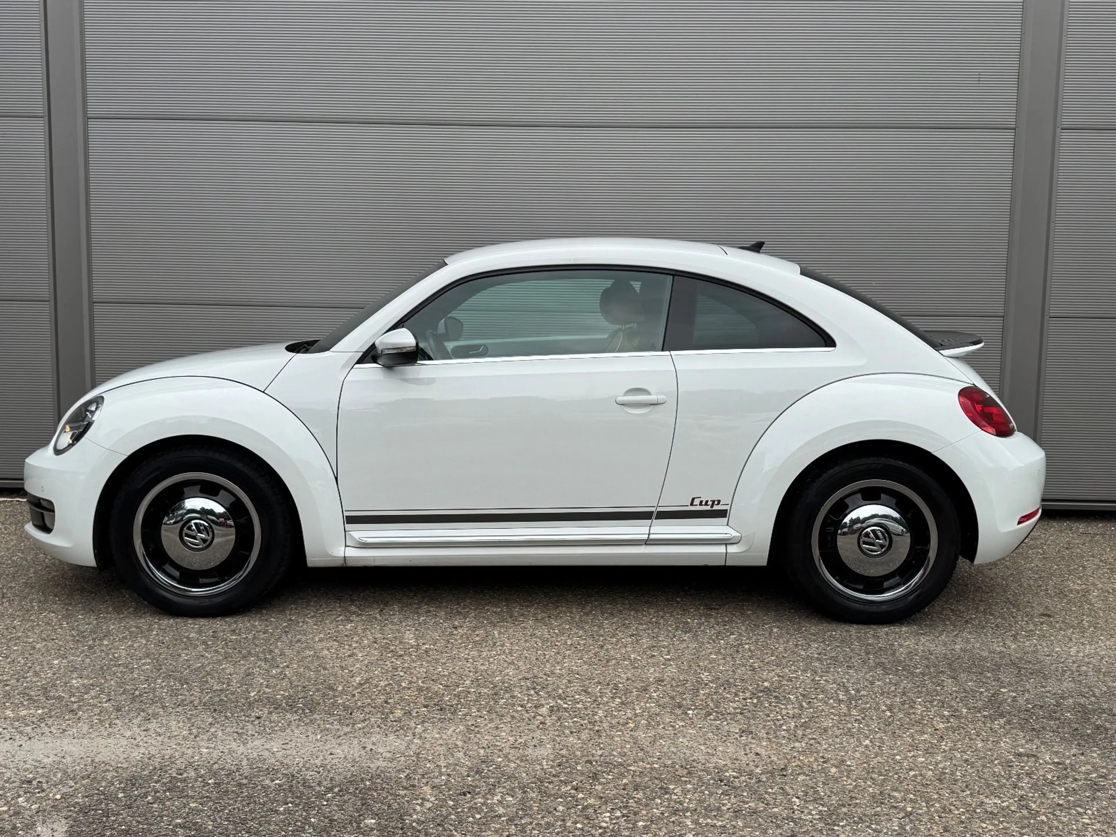 Volkswagen Beetle 1.2 TSI Cup BMT Navi Shz PDC — photo 5