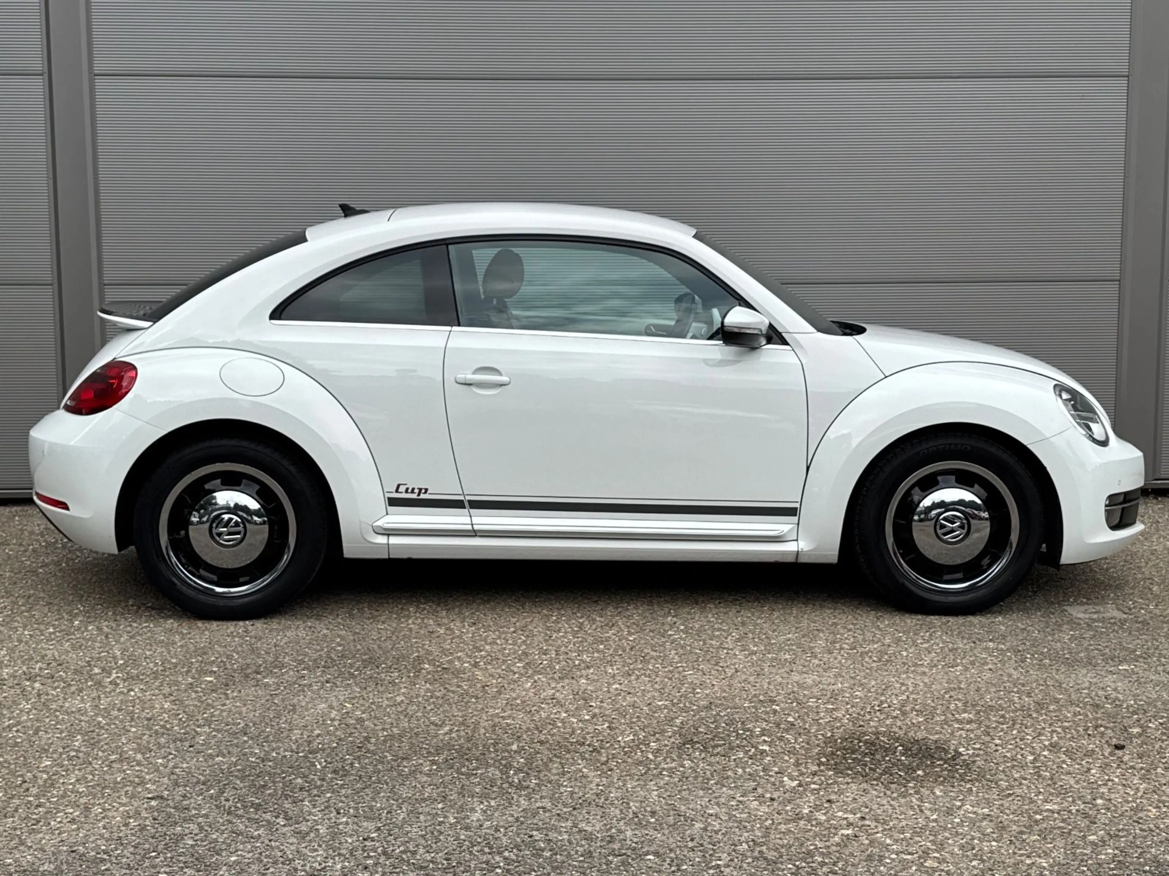 Volkswagen Beetle 1.2 TSI Cup BMT Navi Shz PDC — photo 6