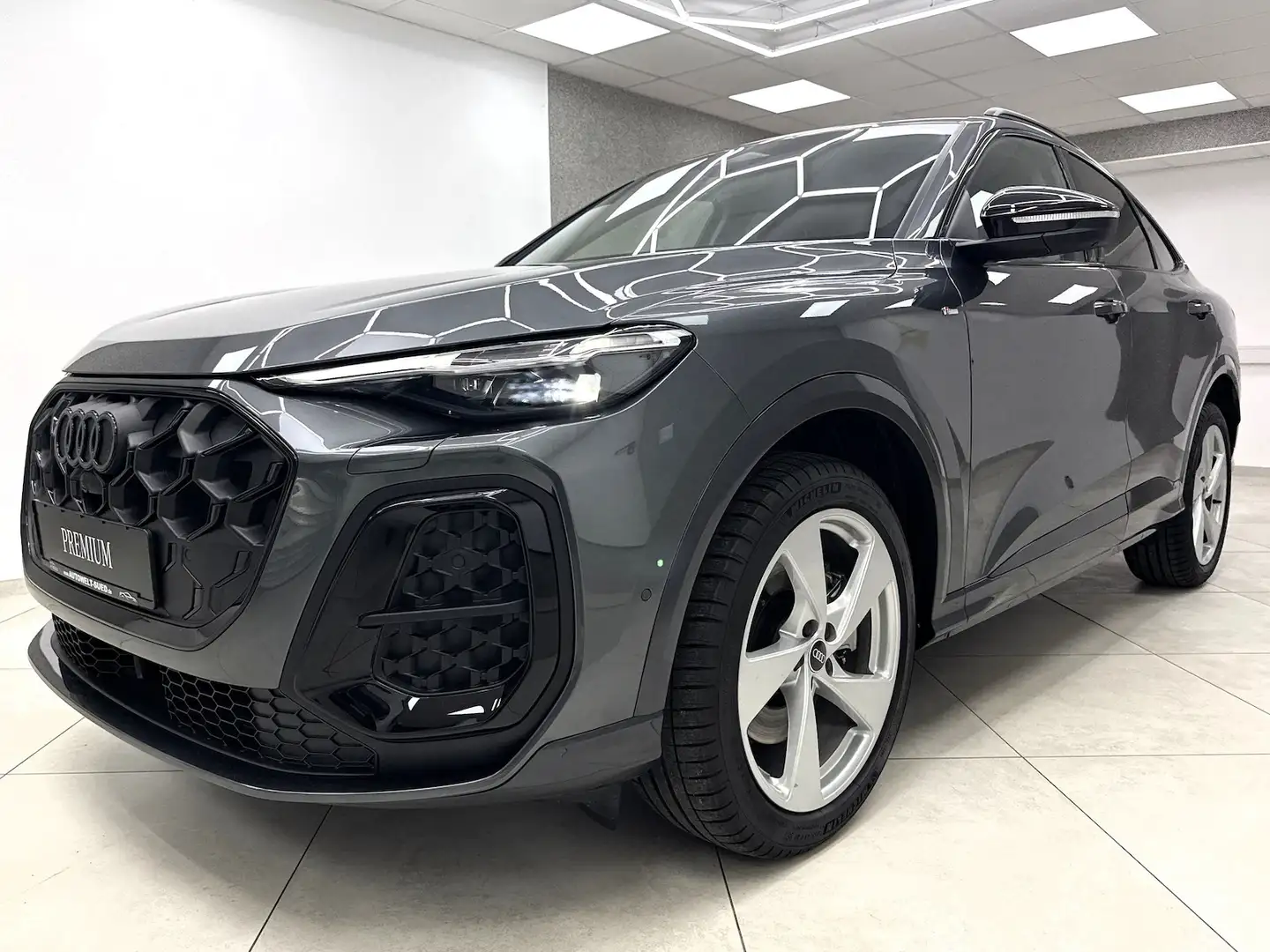 Audi Q5 Sportback TDI q S Line Sport TechPlus 2xDisplay Grau - 2