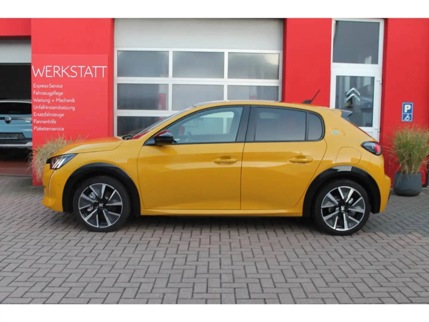 Peugeot 208 -e GT Dach Kamera Navi Shz LED DAB Apple Jaune - 2
