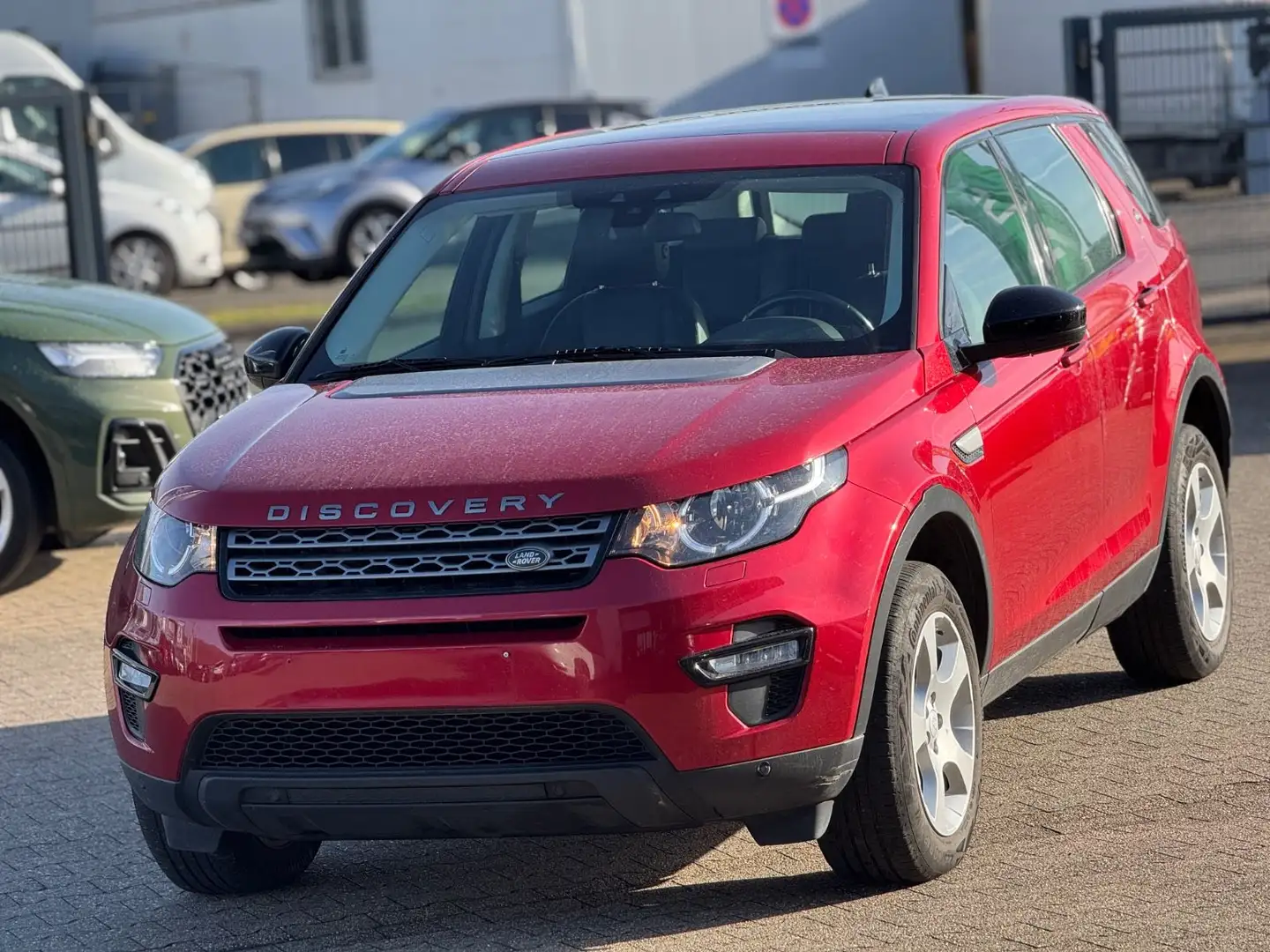 Land Rover Discovery Sport Euro6,Pano,Klimaa Roşu - 1
