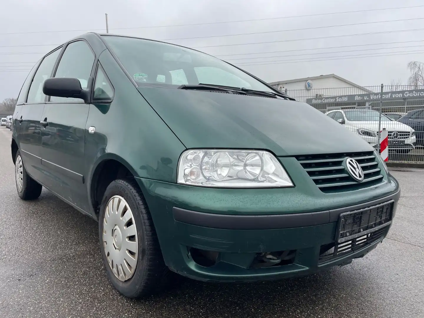 Volkswagen Sharan 1.9TDI Comfortline Vert - 2